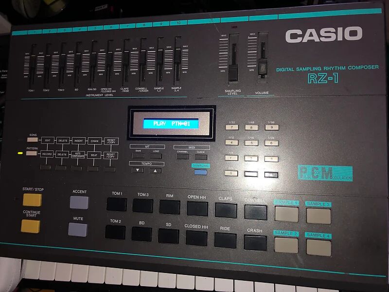 RZ1 Sampling Drum Machine Casio RZ1 Sampling Drum Machine