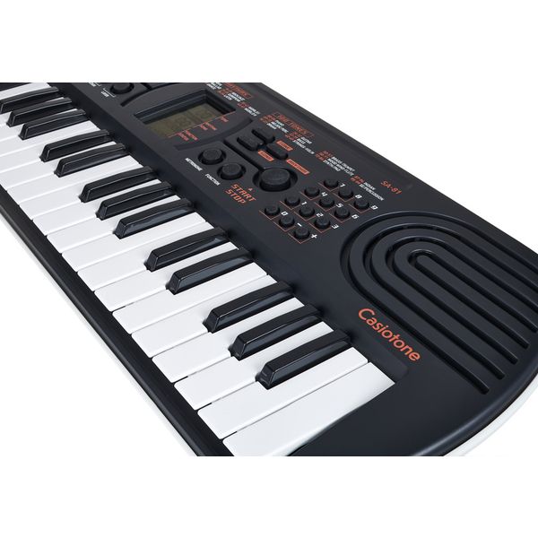 Casio Piano Casio SA-76 Ini Tastiera Polifonica A 8 Voci E 44 Tasti, Nero/ Arancio Synthetiseur Casio
