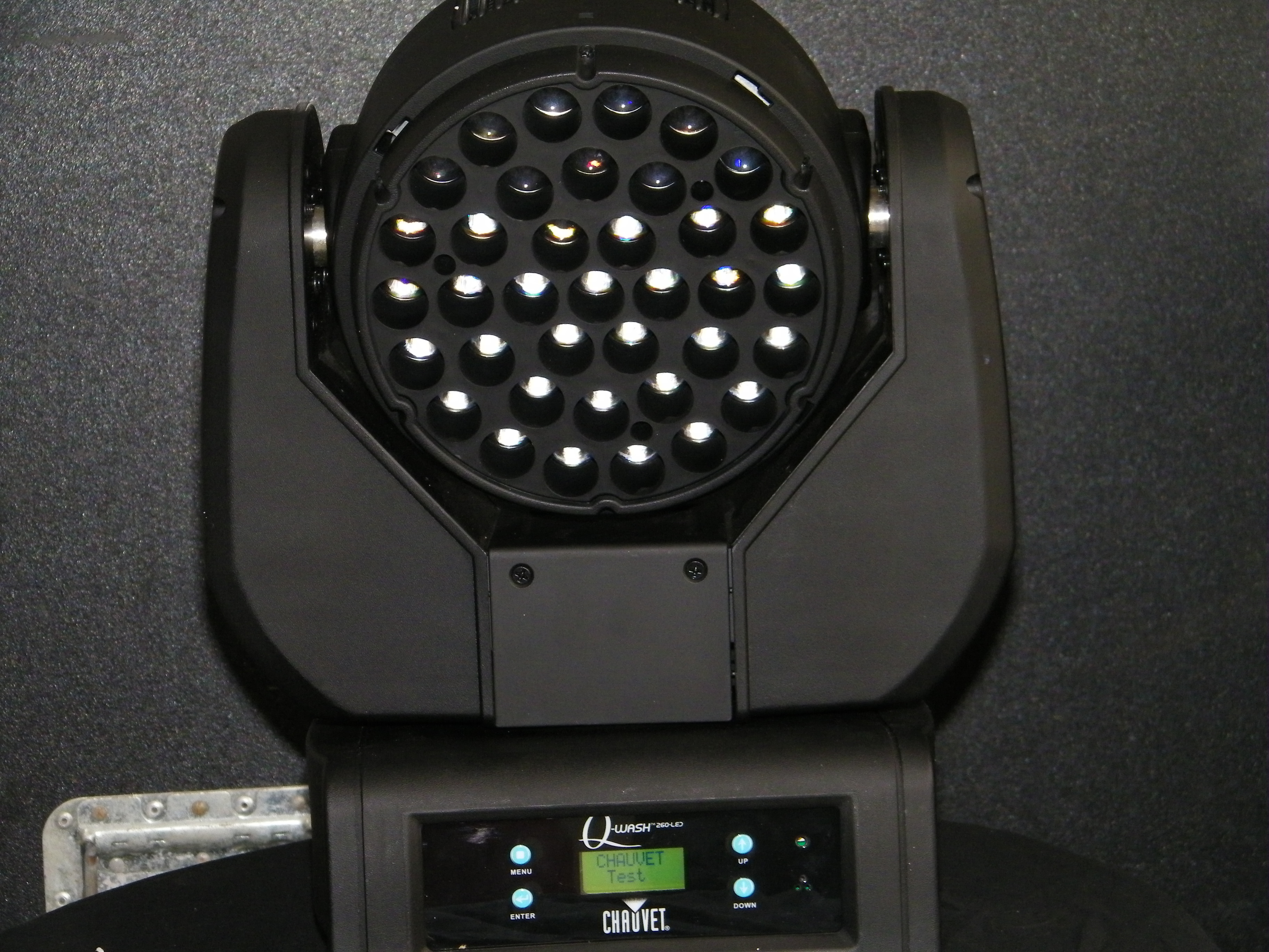 Q-Wash 260-LED - Chauvet Q-Wash 260-LED - Audiofanzine