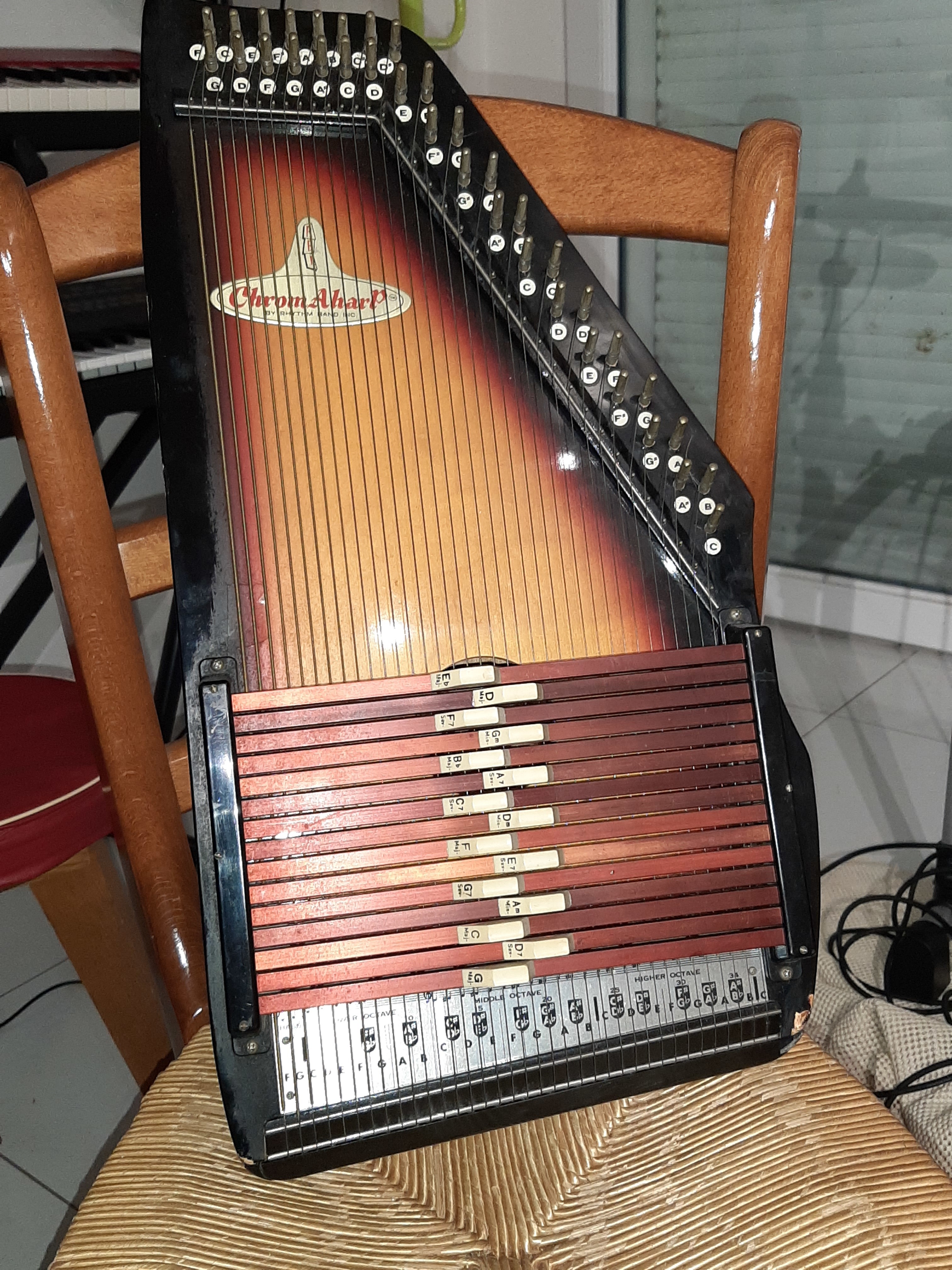 Autoharp 36 cordes Chord Harp Autoharp 36 cordes Audiofanzine