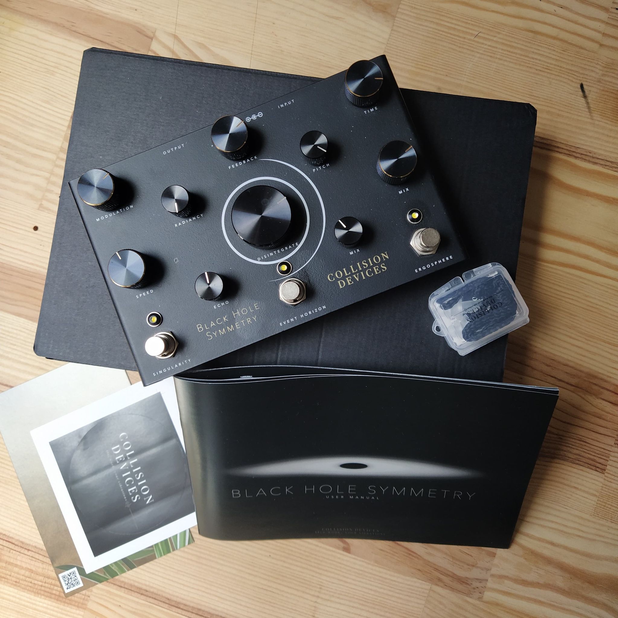 Black Hole Symmetry Collision Devices Black Hole Symmetry Audiofanzine