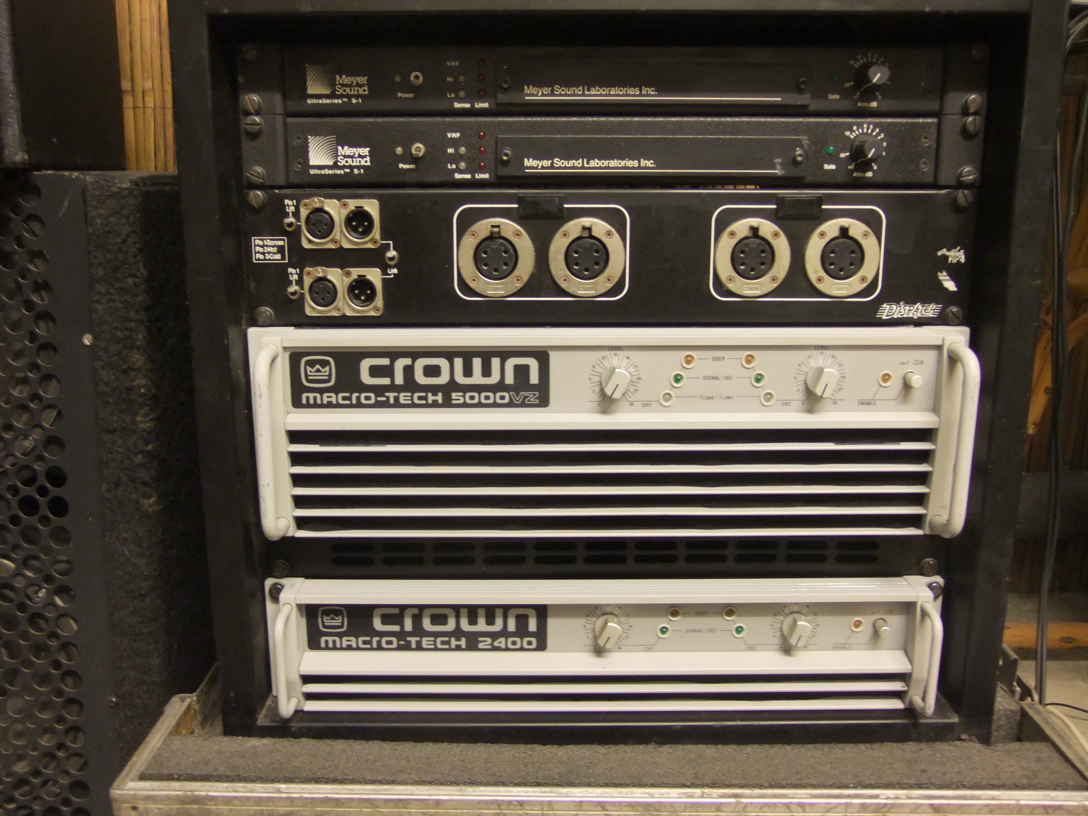 MACROTECH 2400 Crown MacroTech 2400 Audiofanzine