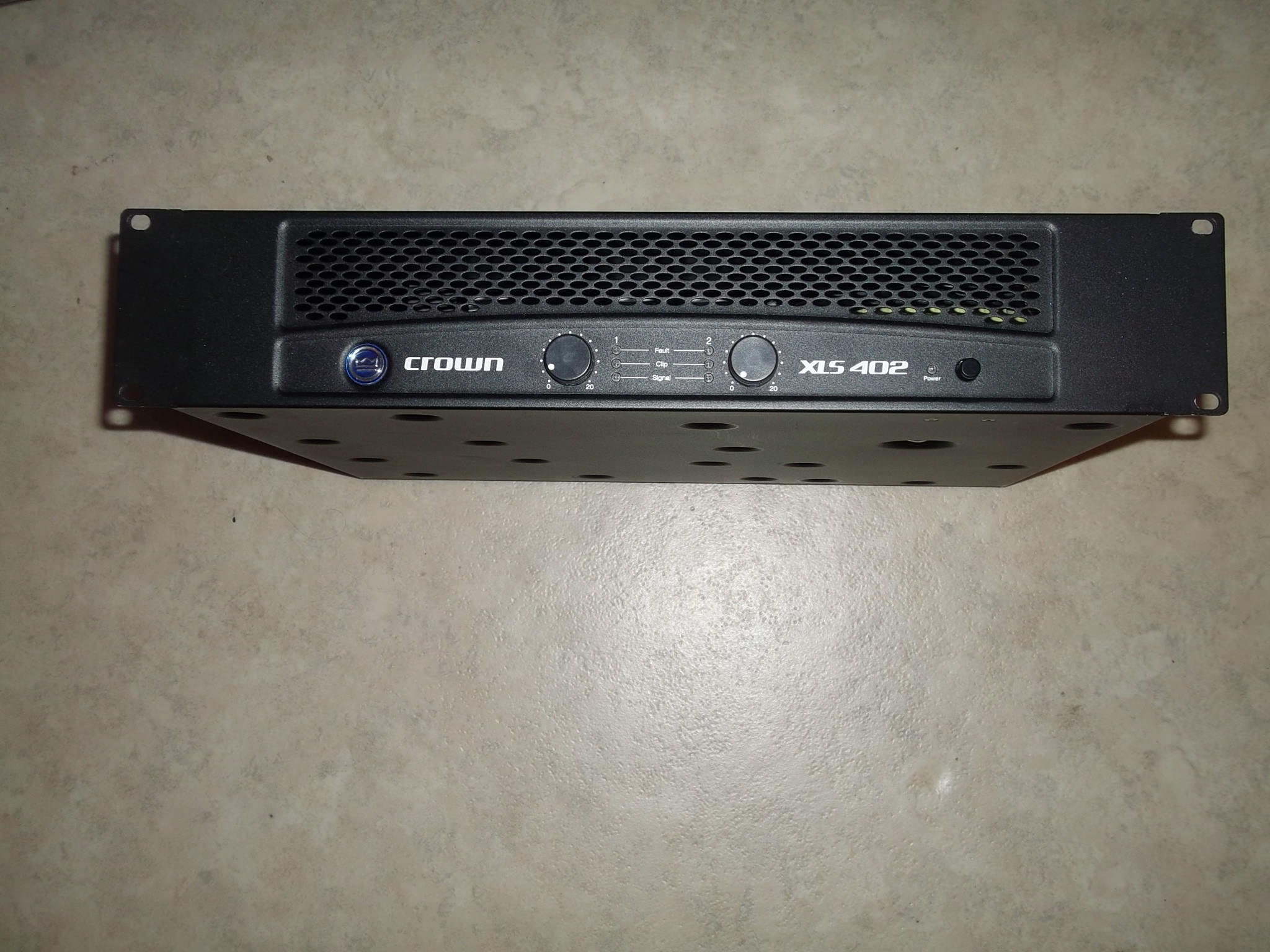 ampli sono crown xls 402