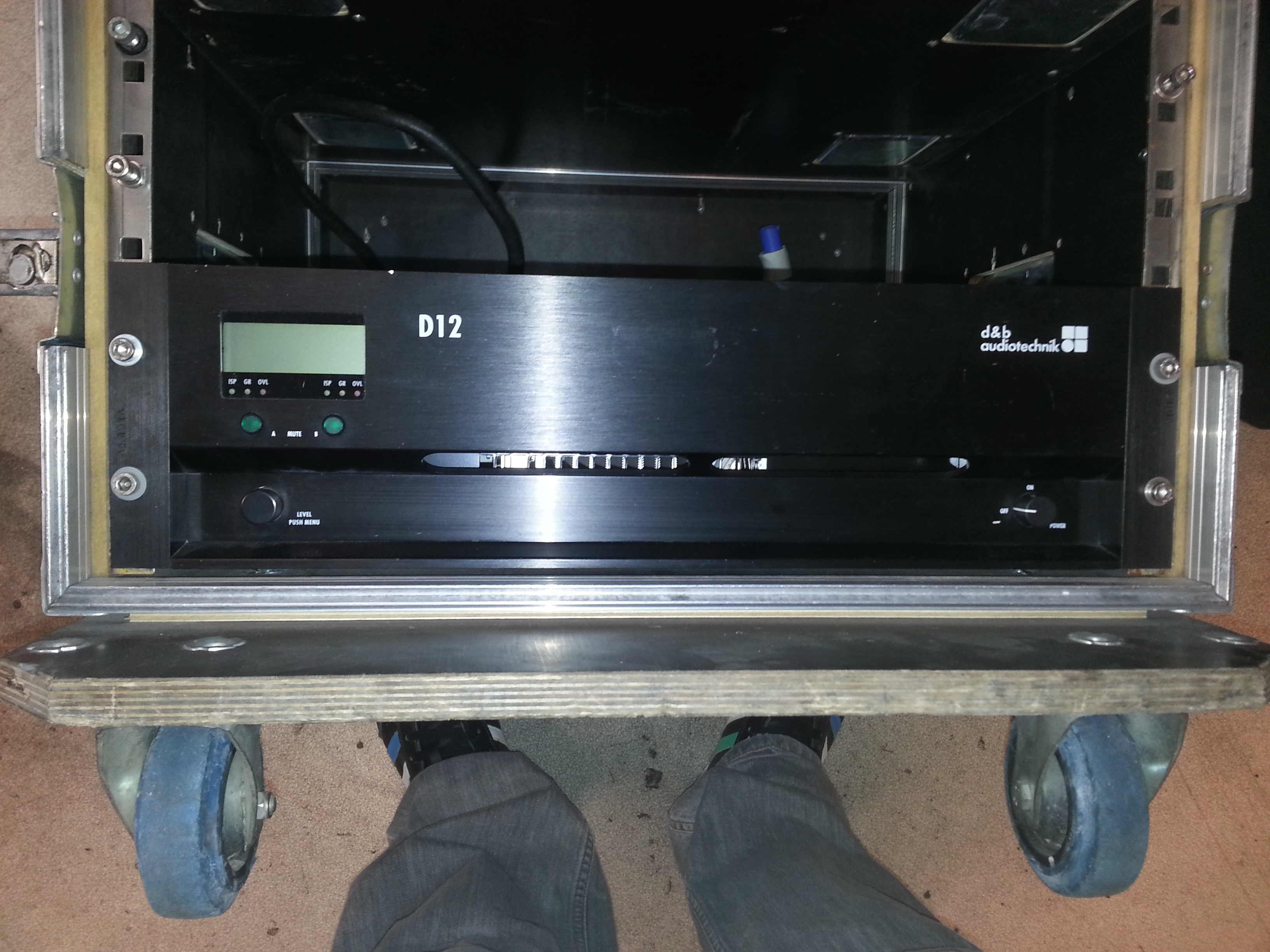 d&b audiotechnik D12 image (1640108) Audiofanzine