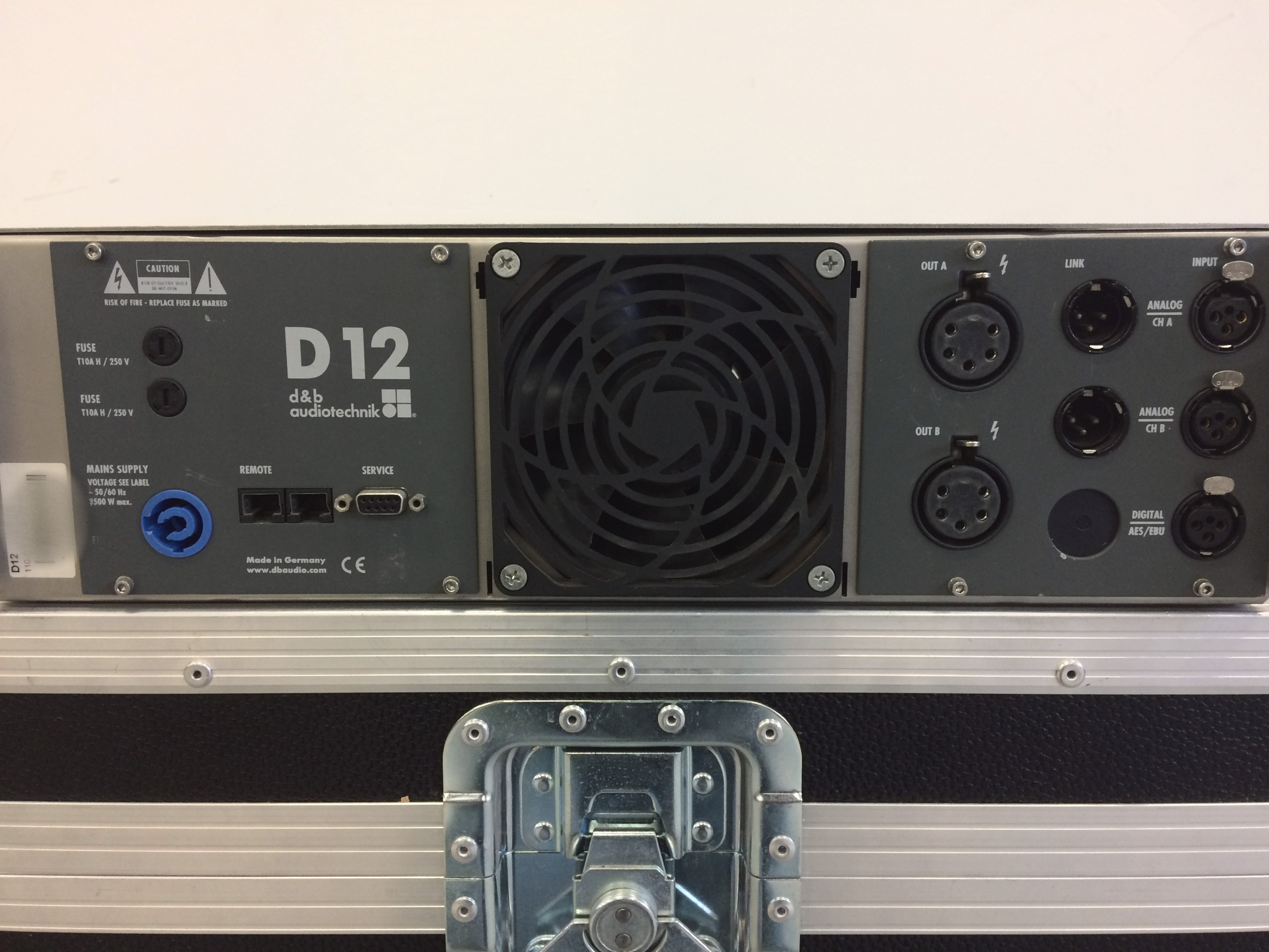 D&B AUDIOTECHNIK D12 (Haute-Normandie) - Audiofanzine