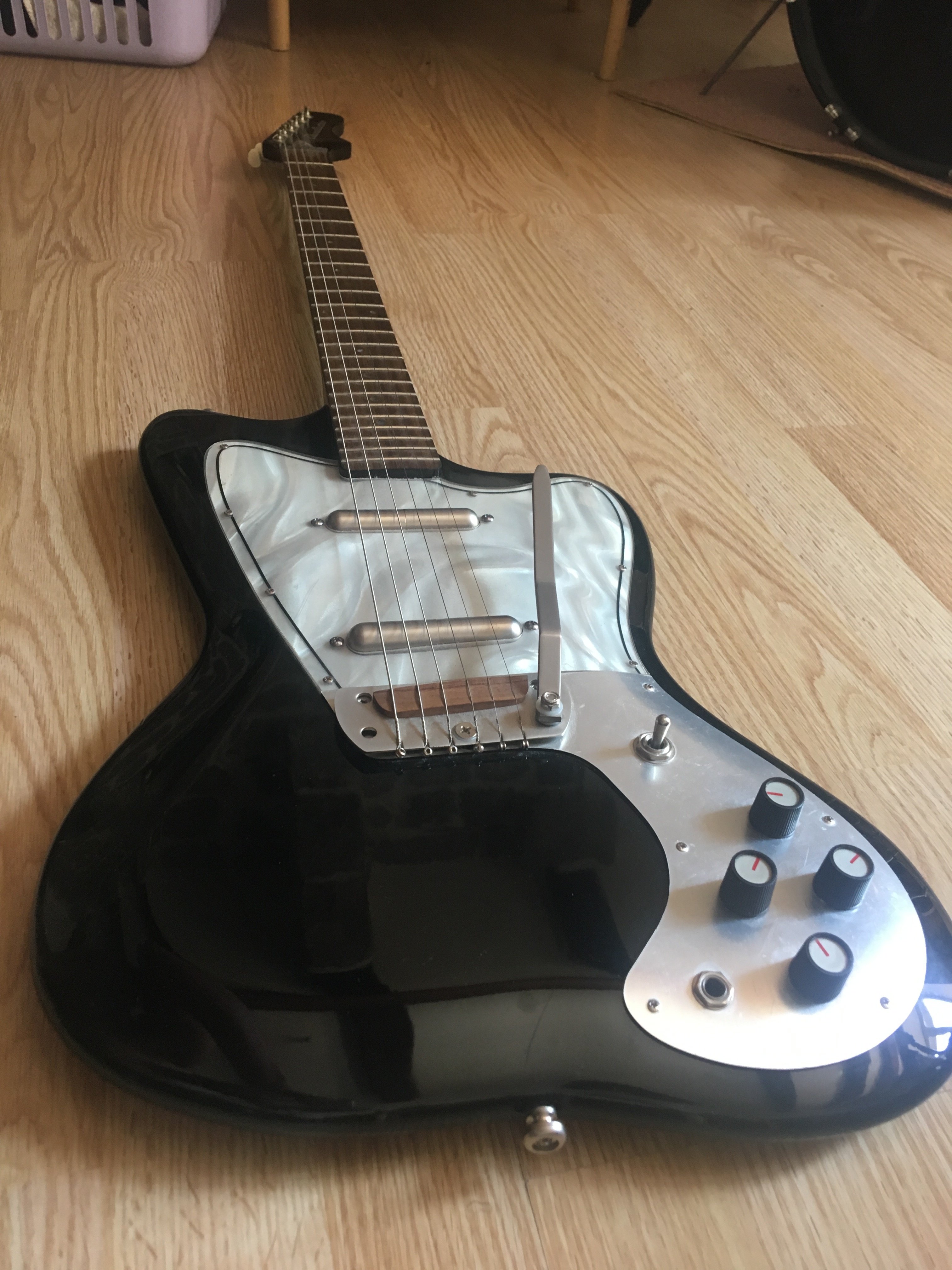 danelectro dead on 67 baritone for sale