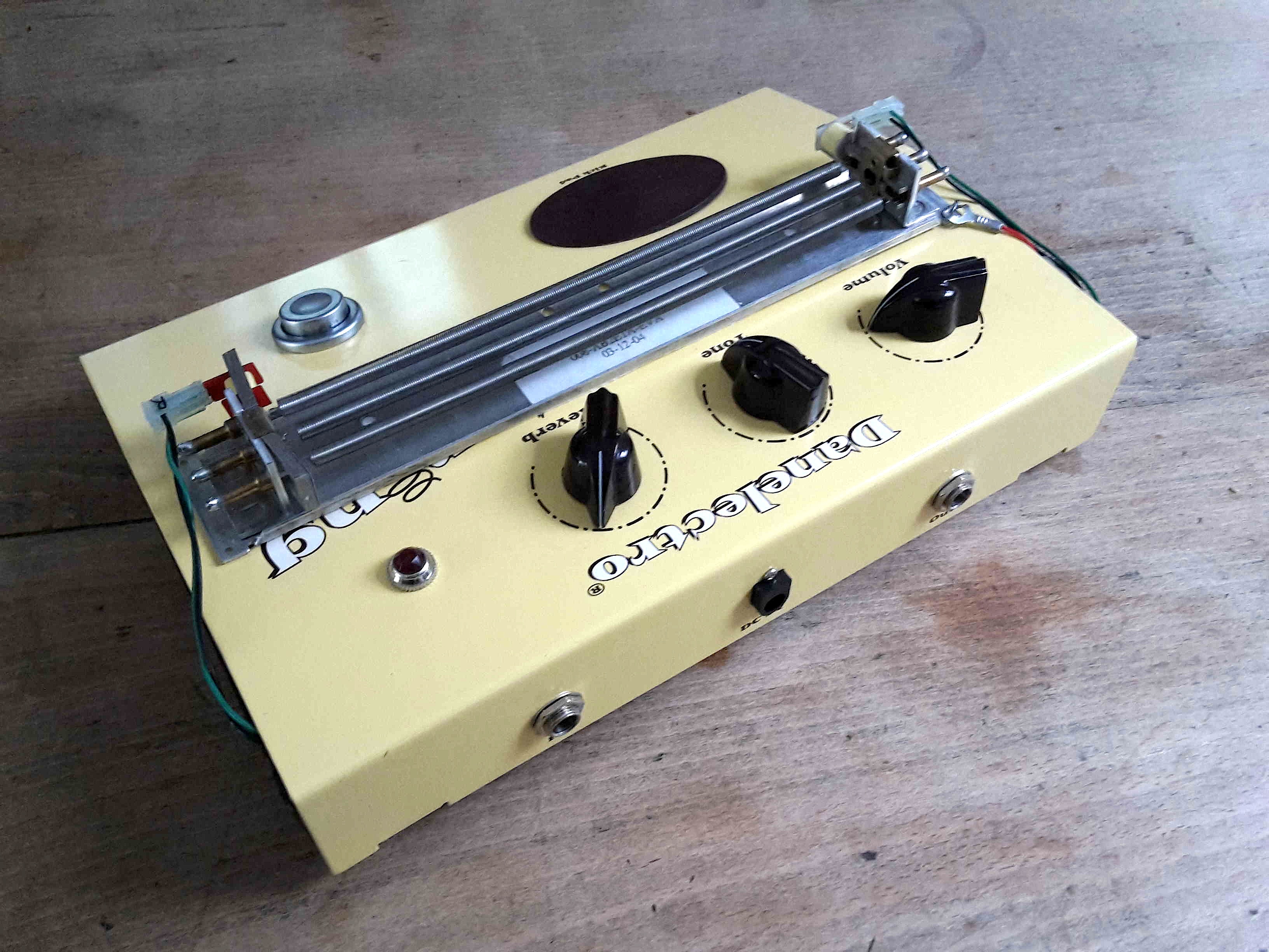 Danelectro DSR1 Spring King image (969223) Audiofanzine