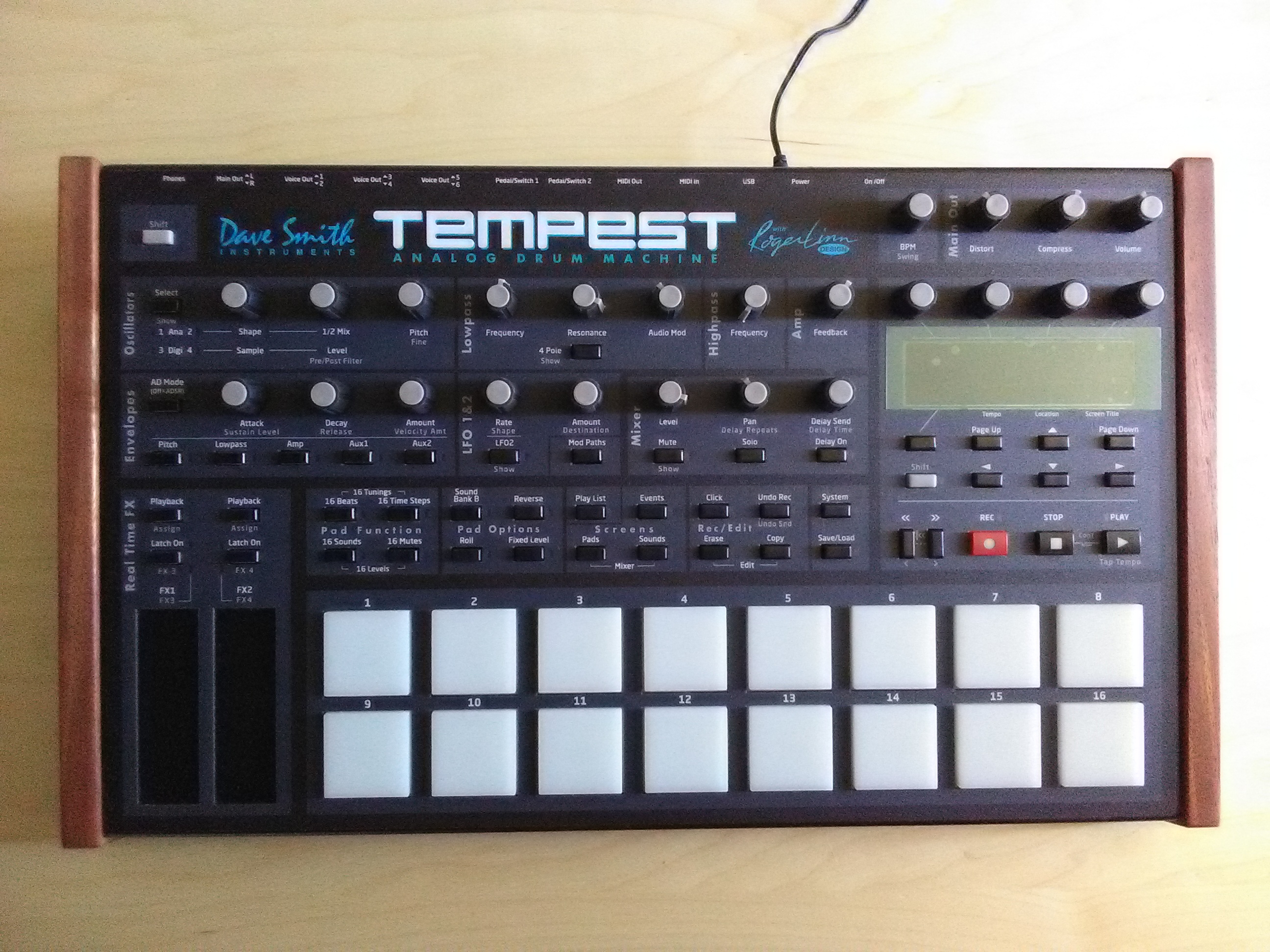 Dave Smith Instruments Tempest - Audiofanzine