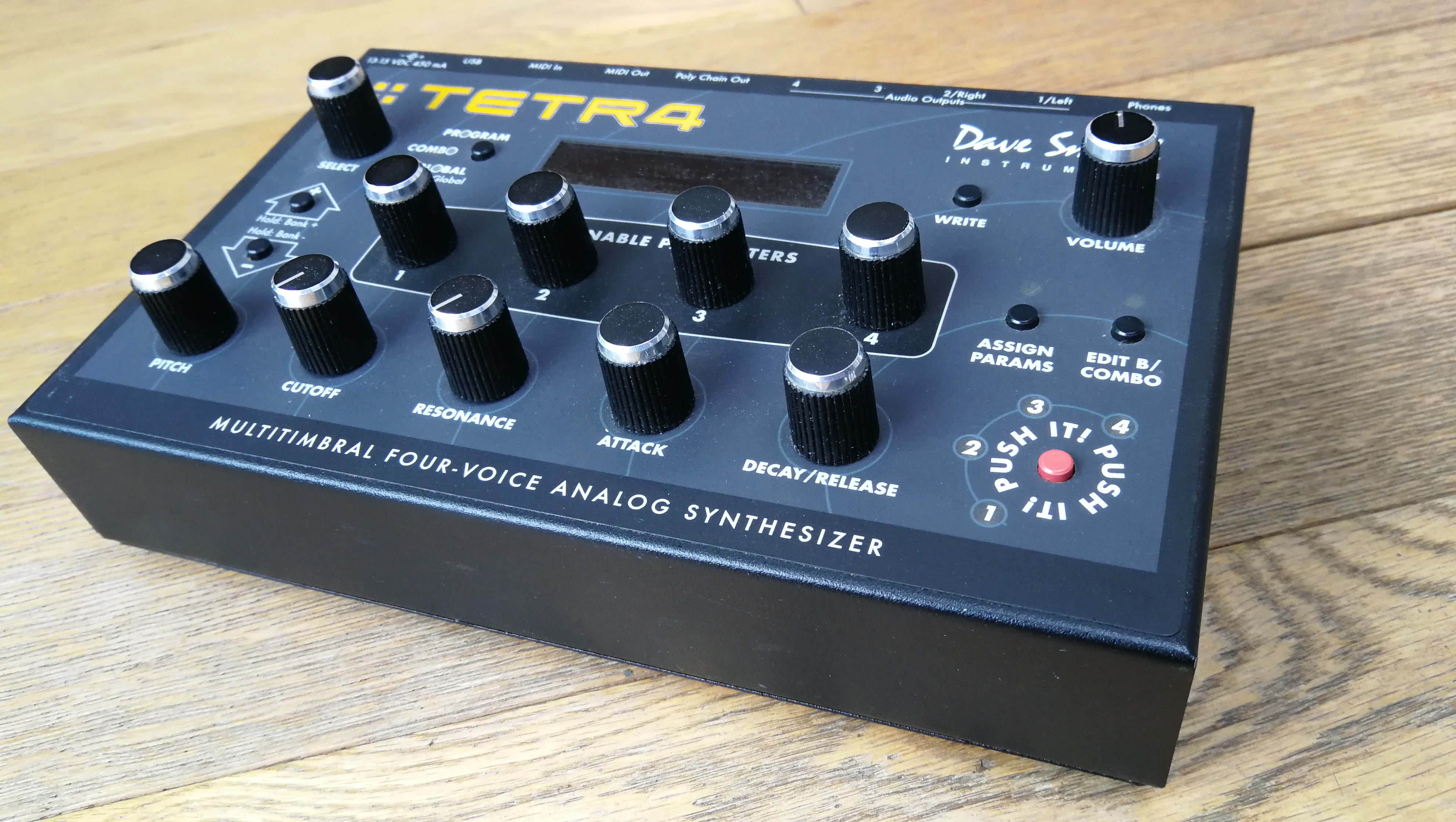 Tetra - Dave Smith Instruments Tetra - Audiofanzine