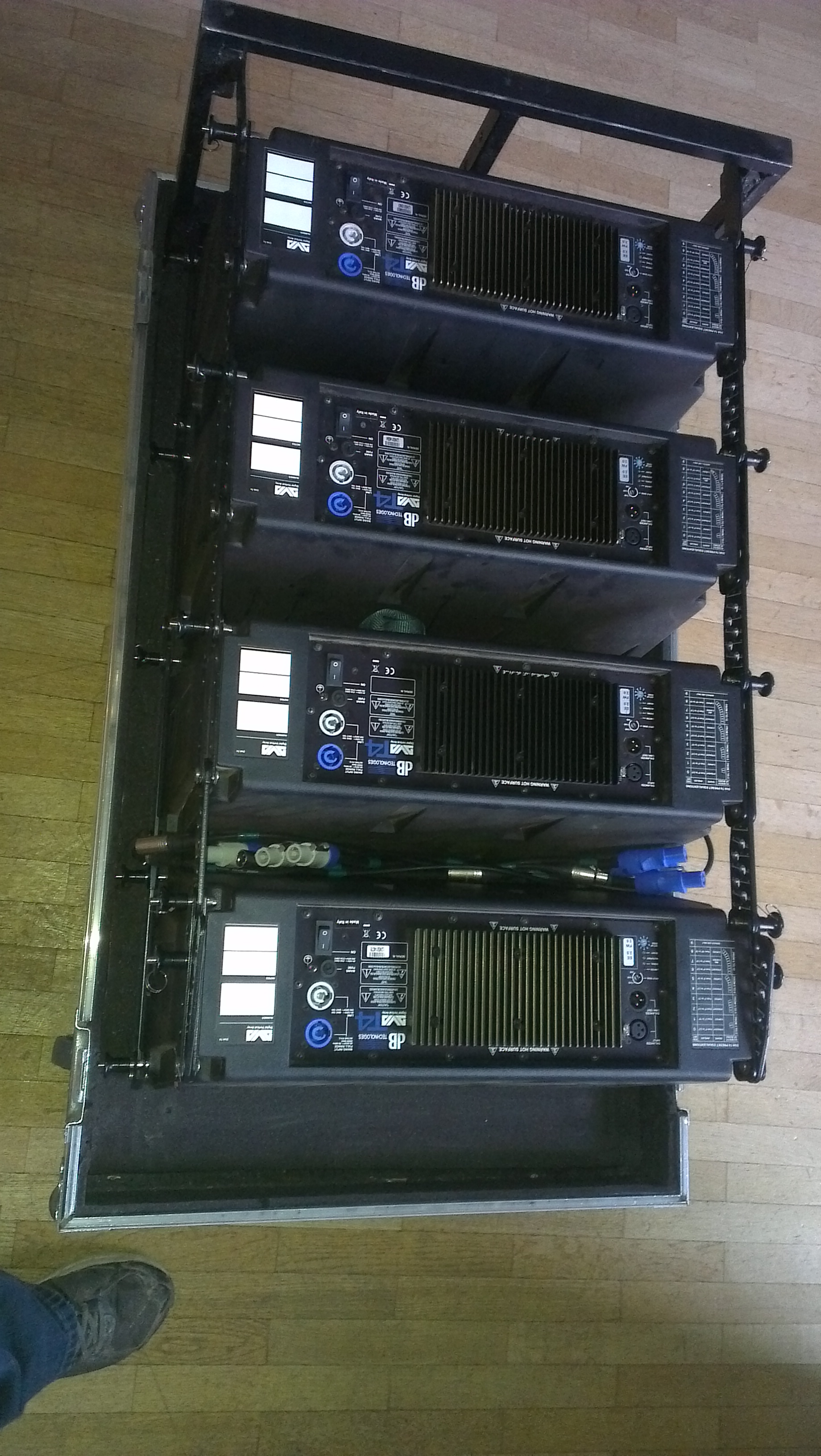dB Technologies DVA T4 image (548429) Audiofanzine