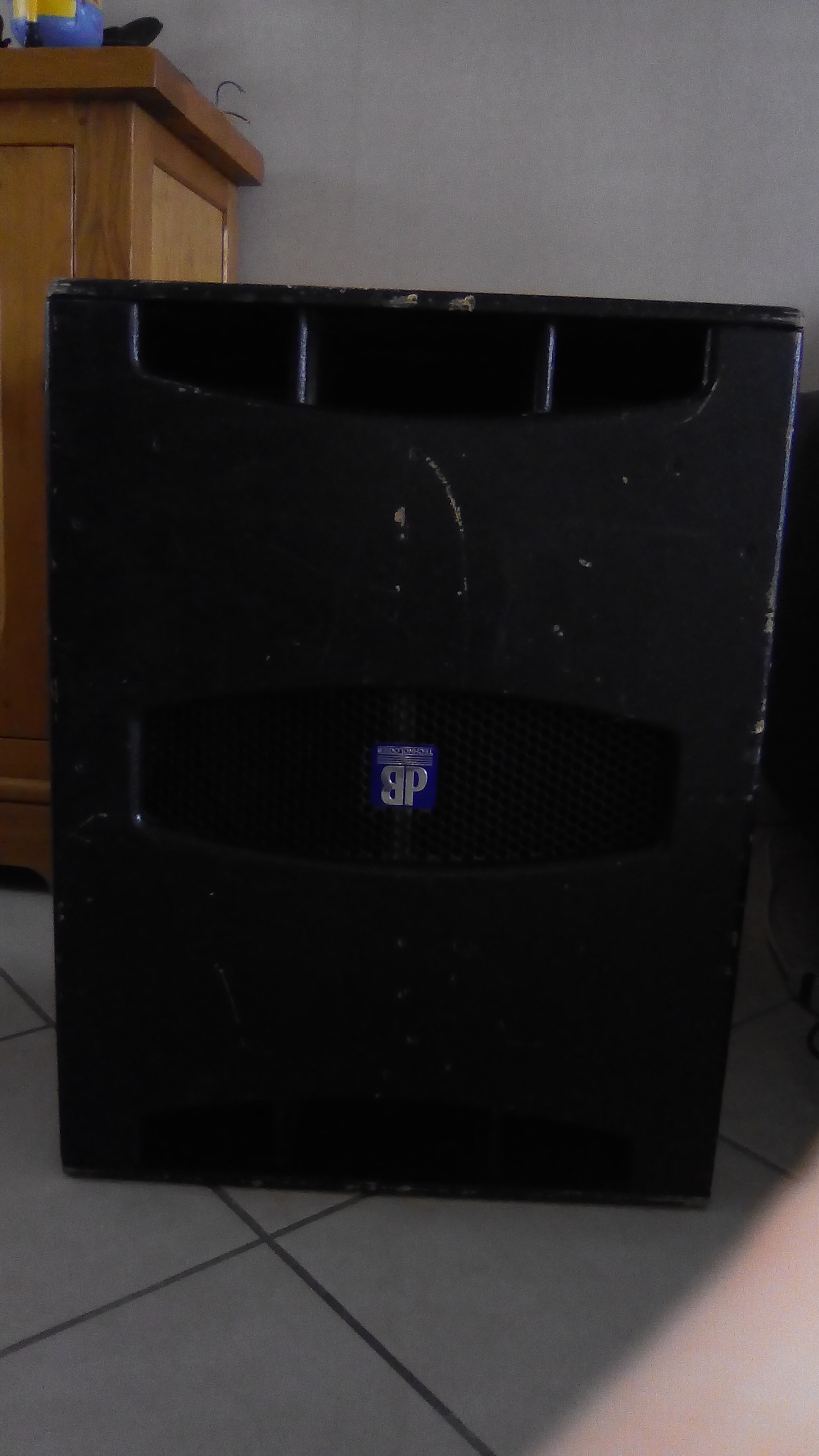 SUB 18D dB Technologies Sub 18D Audiofanzine