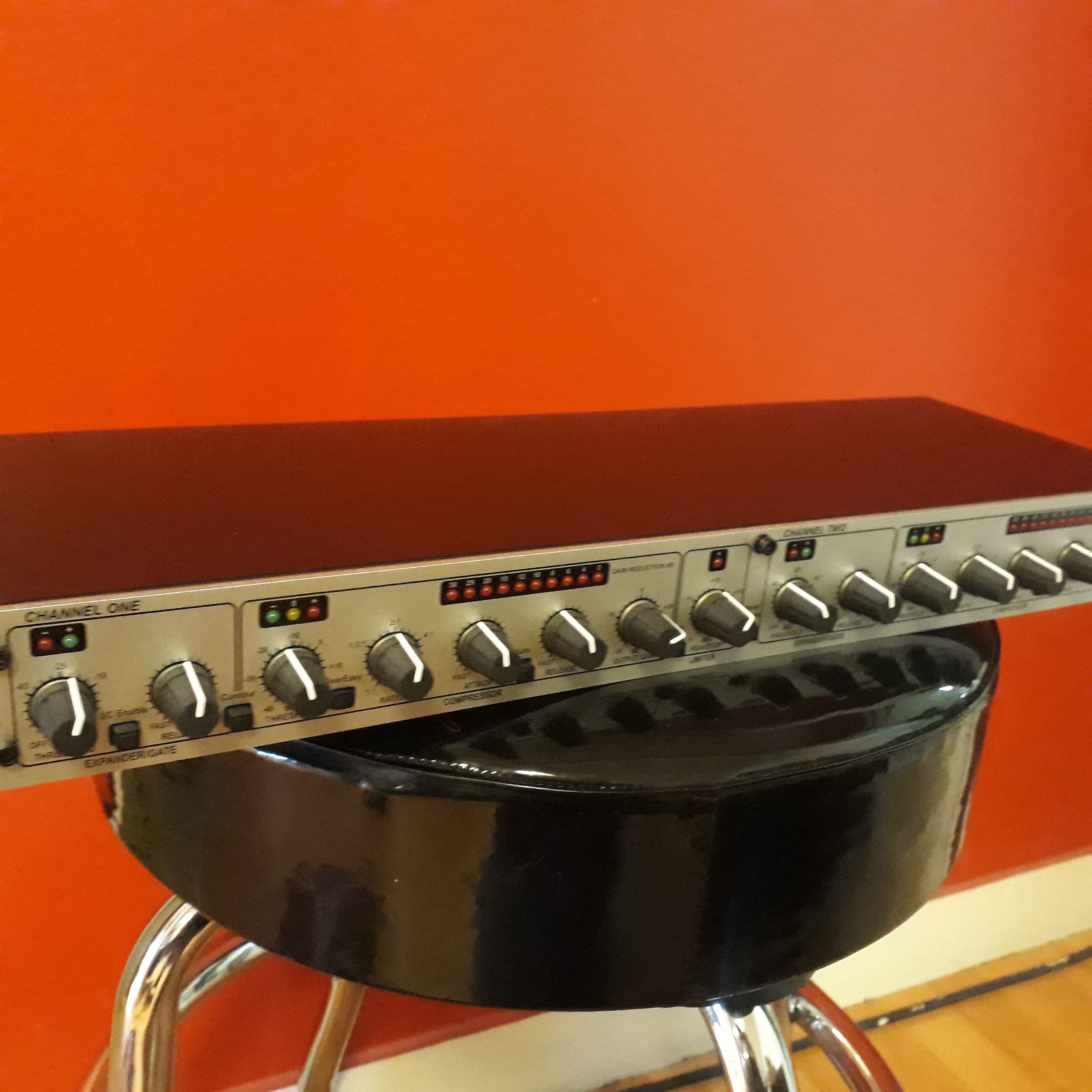 DBX 166XS (IledeFrance) Audiofanzine