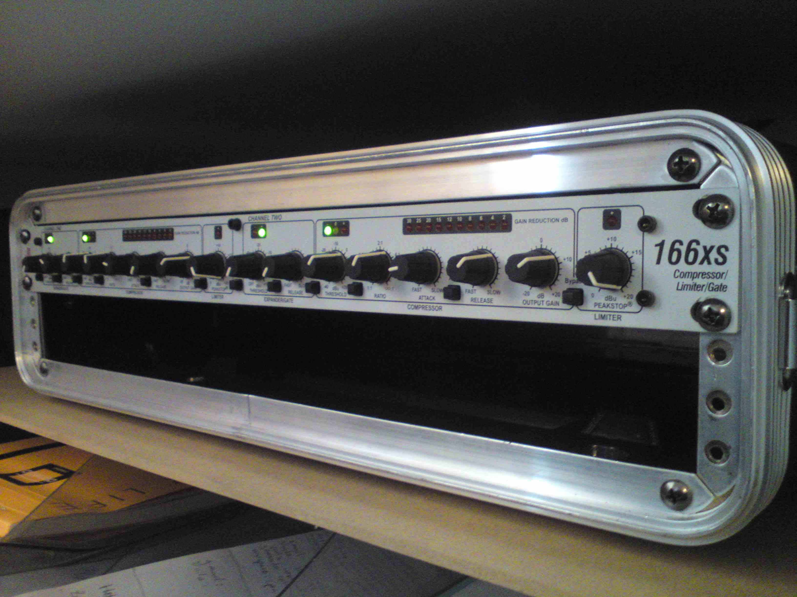 dbx 166XS image (366140) Audiofanzine