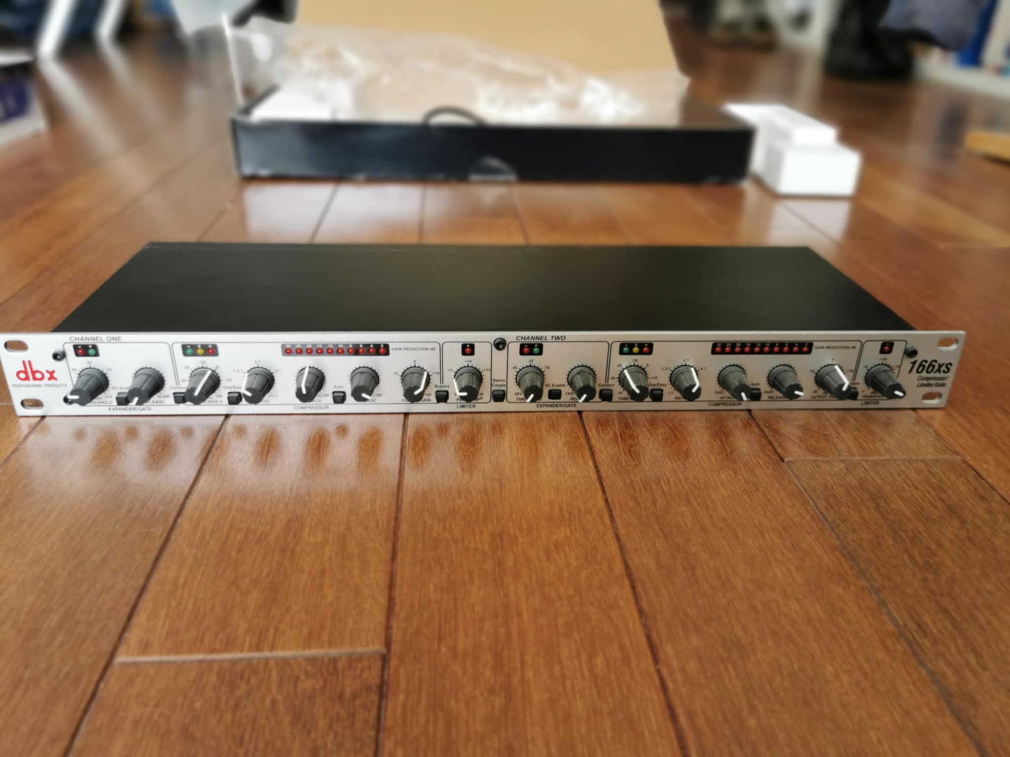 dbx 166XS 2-channel Compressor, Limiter & Gate Reviews