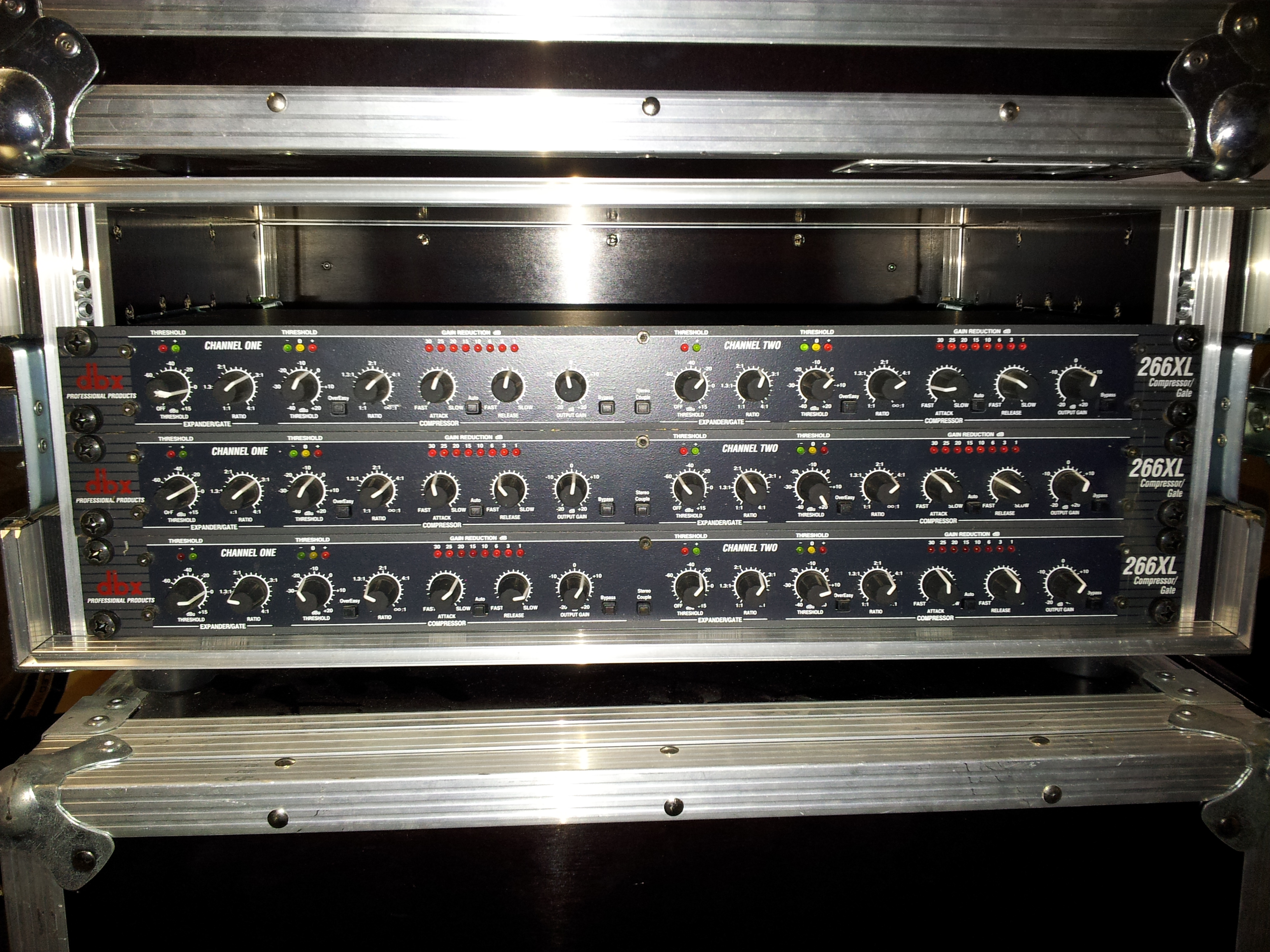 Photo dbx 266XL : dbx 266XL (98252) (#443244) - Audiofanzine