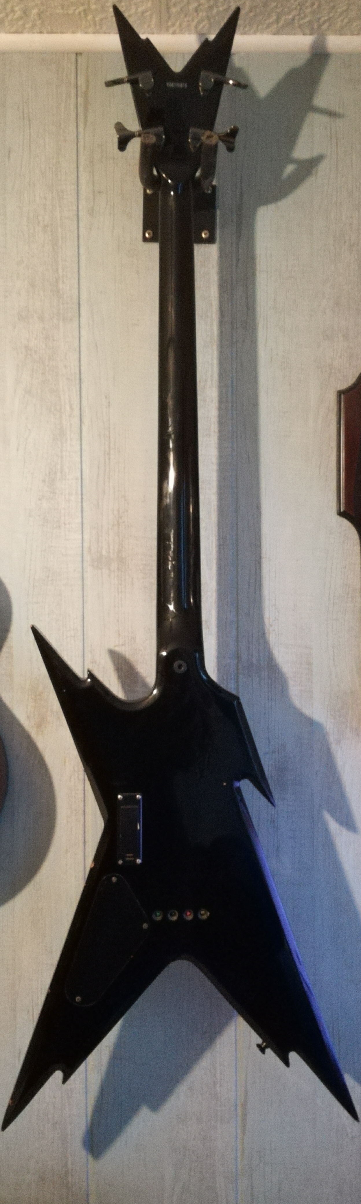 Razorback Bass Dean Guitars Razorback Bass Audiofanzine