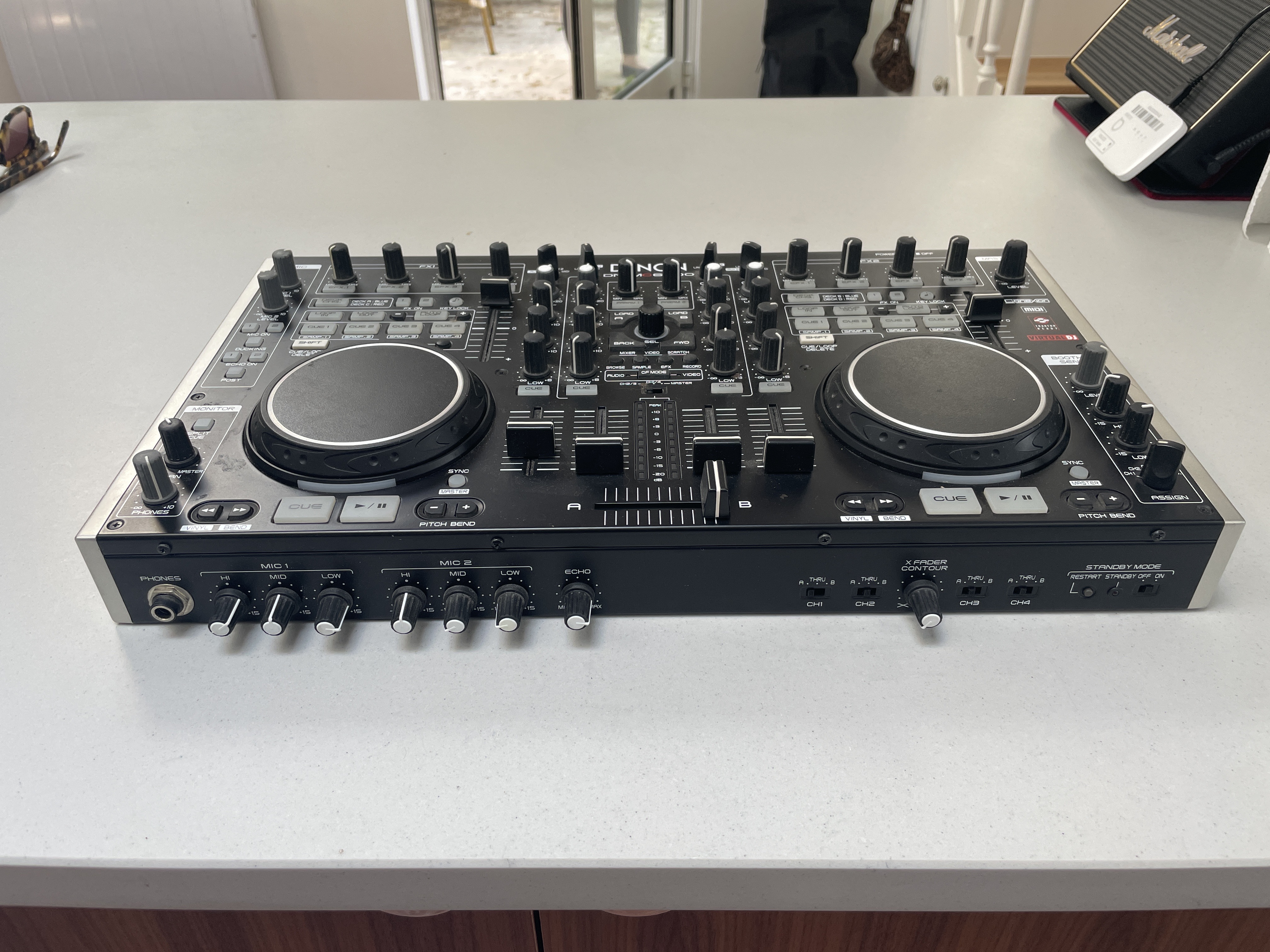 DN-MC6000 - Denon DJ DN-MC6000 - Audiofanzine