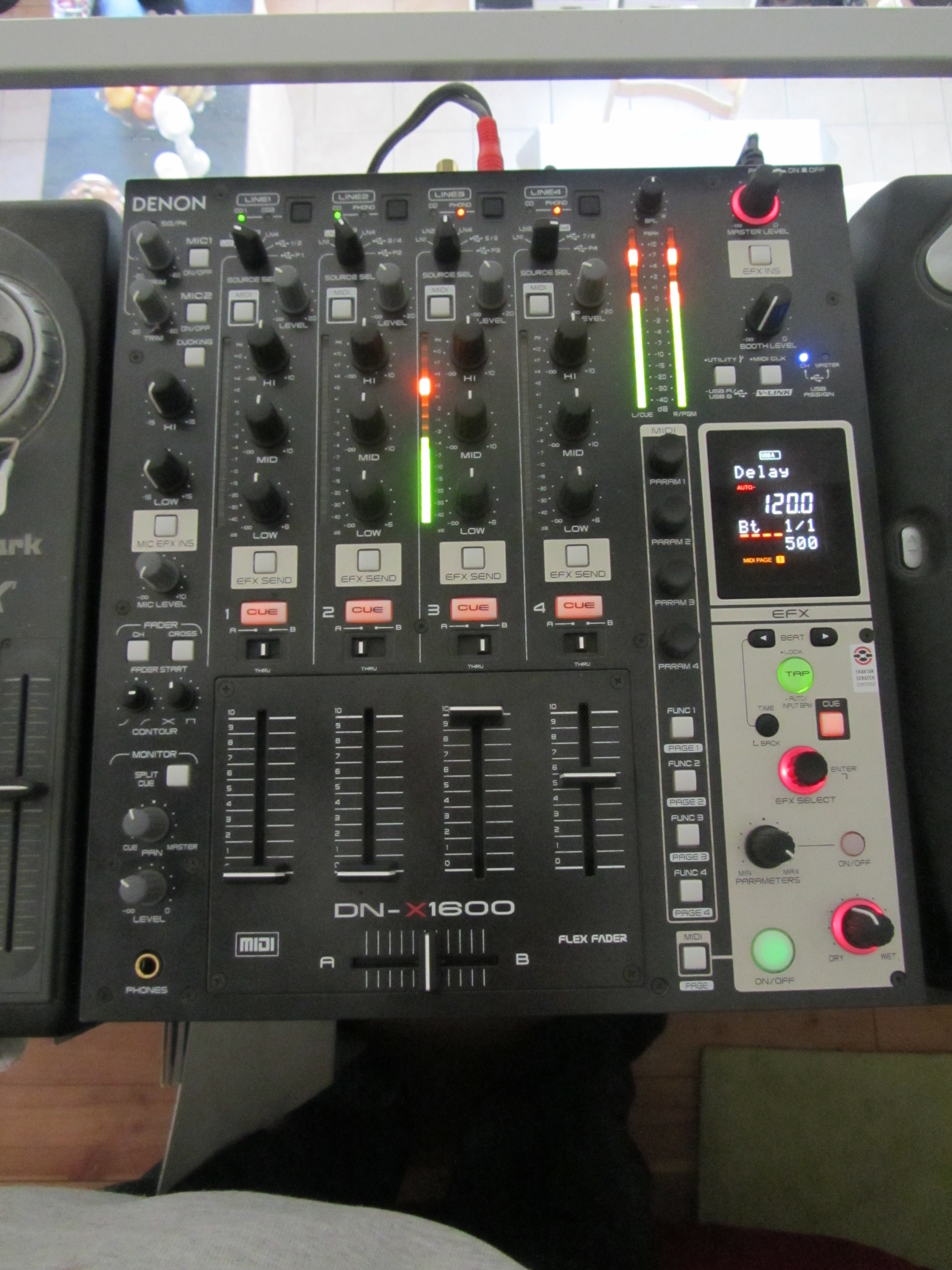 Denon DJ DNX1600 image (398451) Audiofanzine