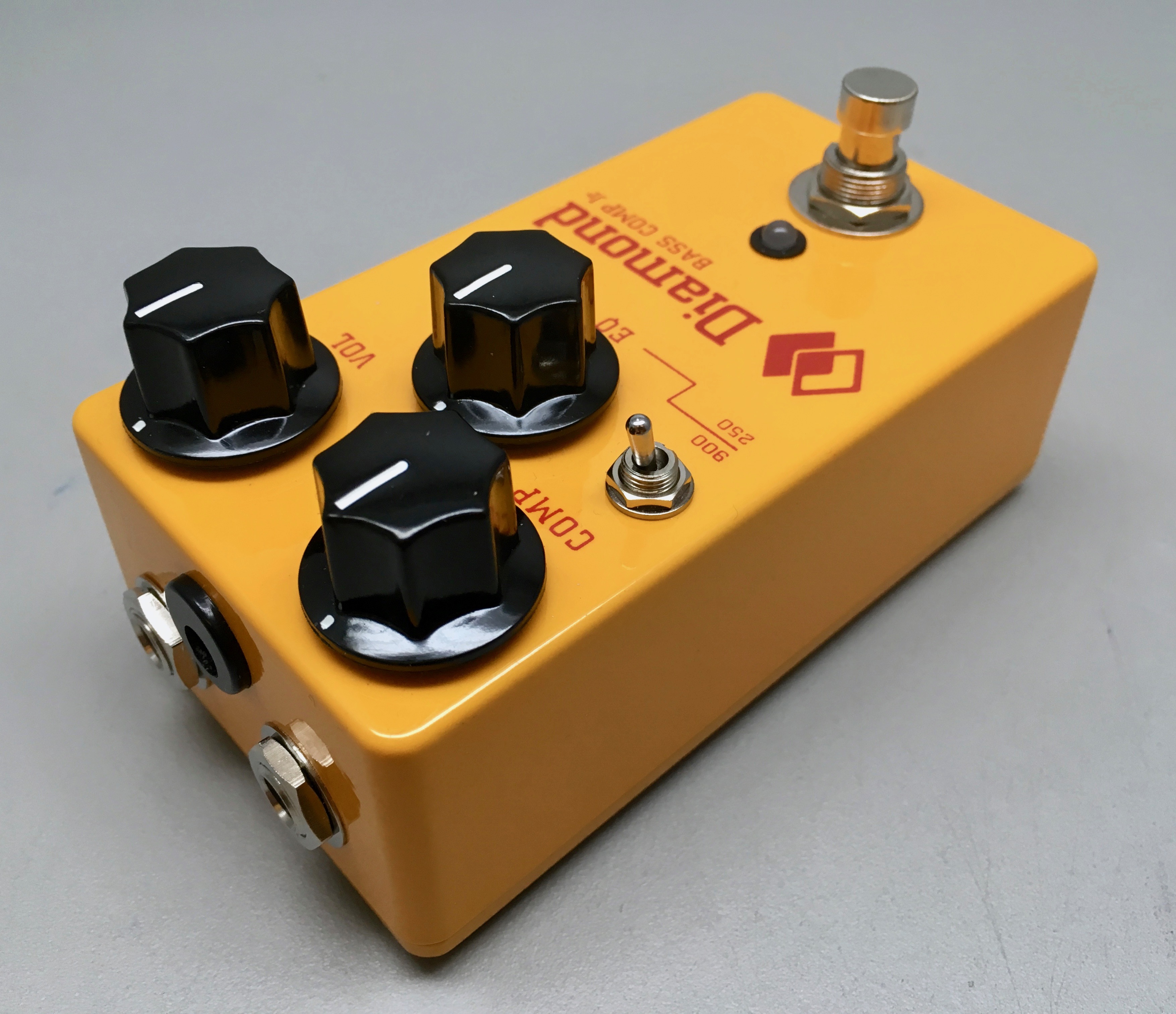 Bass Compressor Diamond Pedals Bass Compressor Audiofanzine