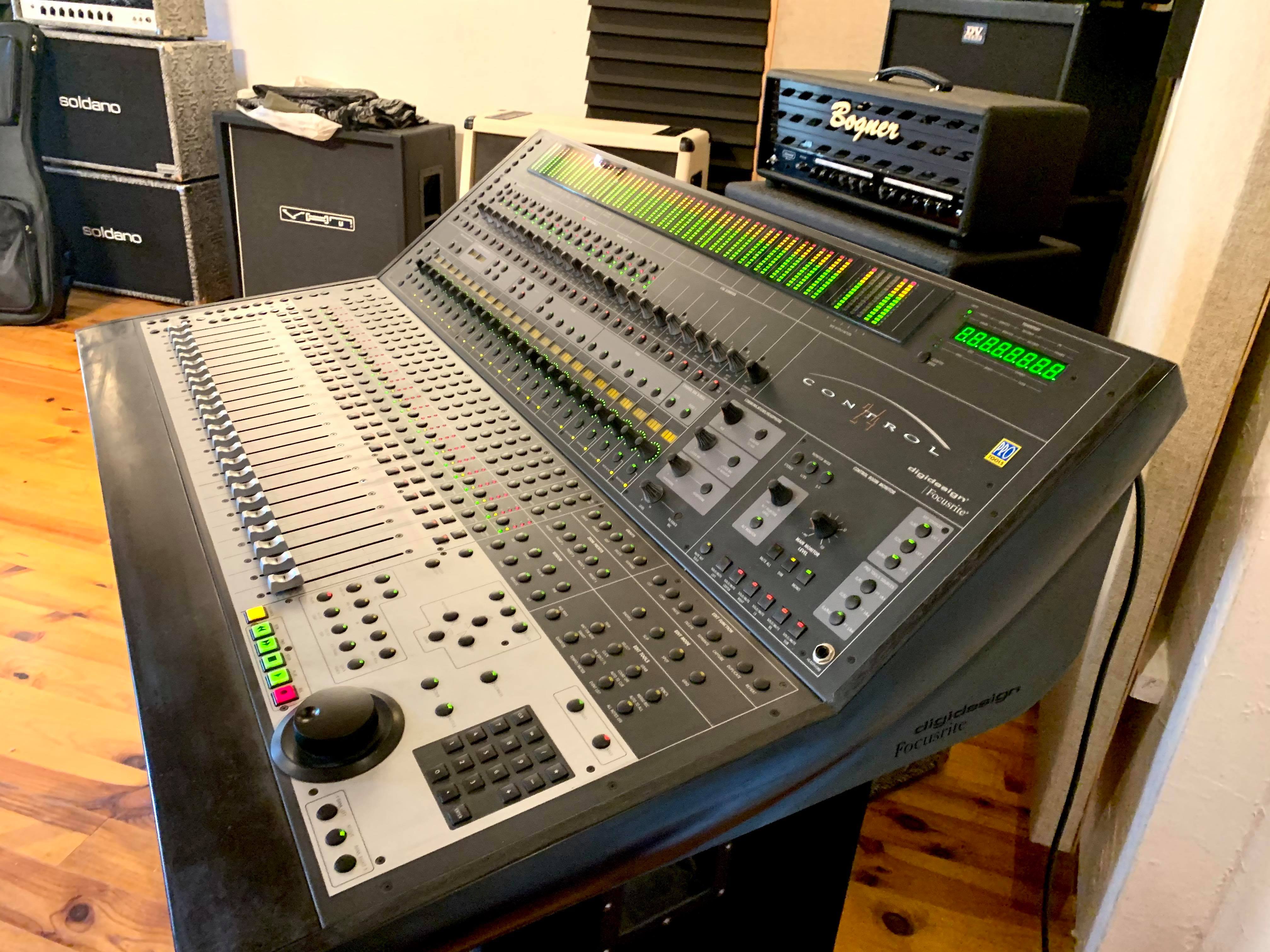 C24 Digidesign C24 Audiofanzine