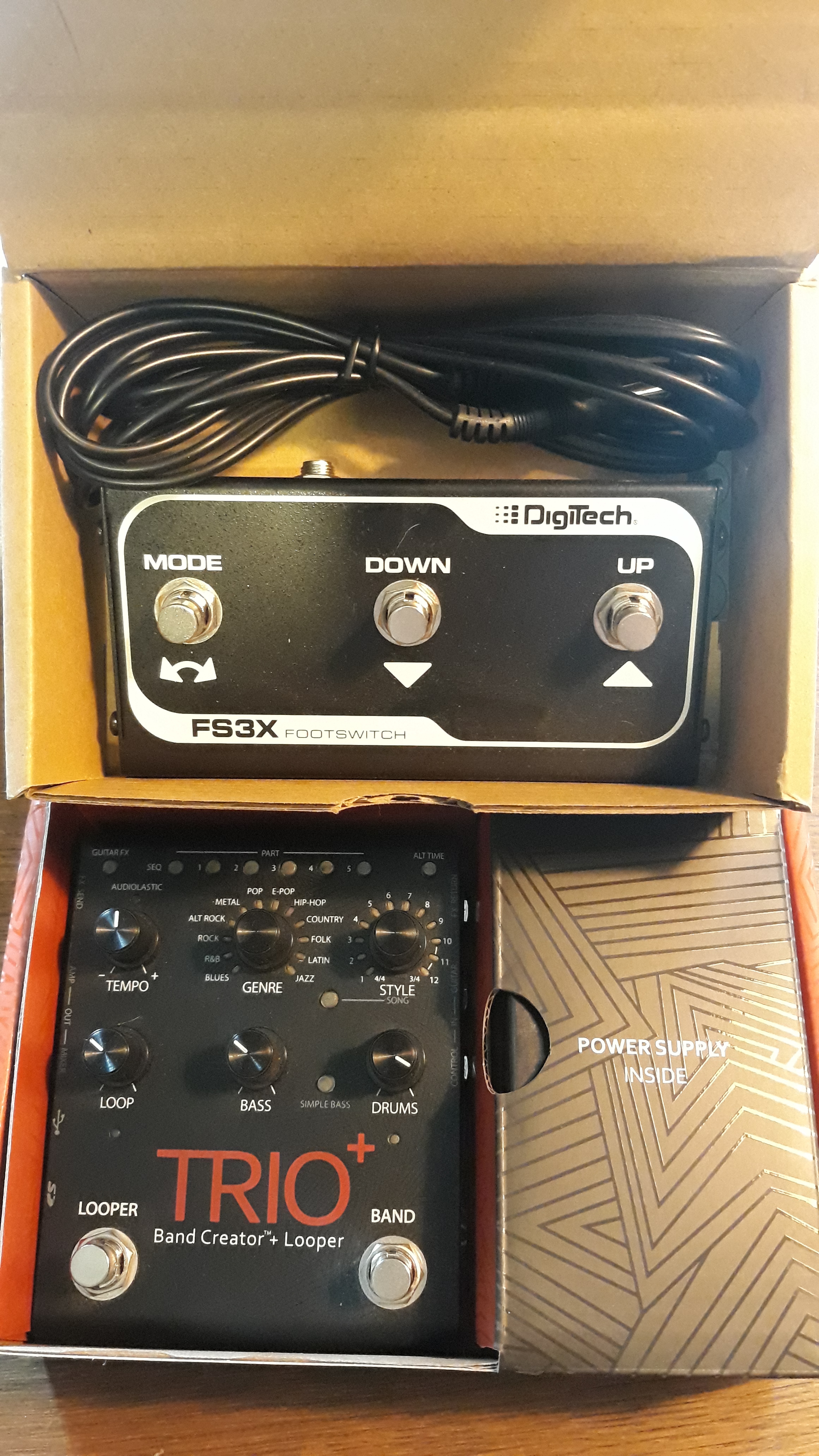 FS3X FOOTSWITCH DigiTech FS3X Footswitch Audiofanzine