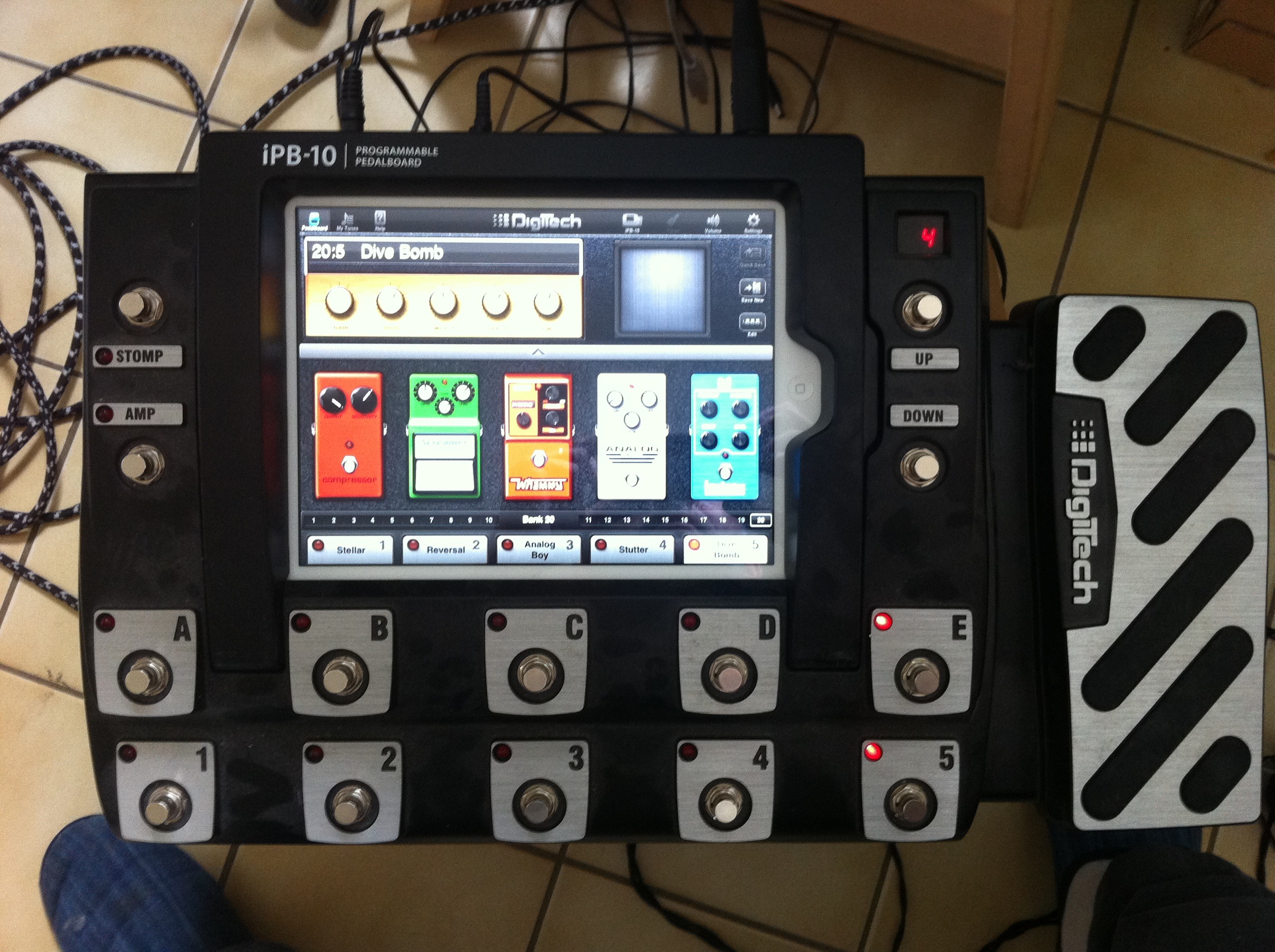 DigiTech iPB10 Programmable Pedalboard image (605385) Audiofanzine