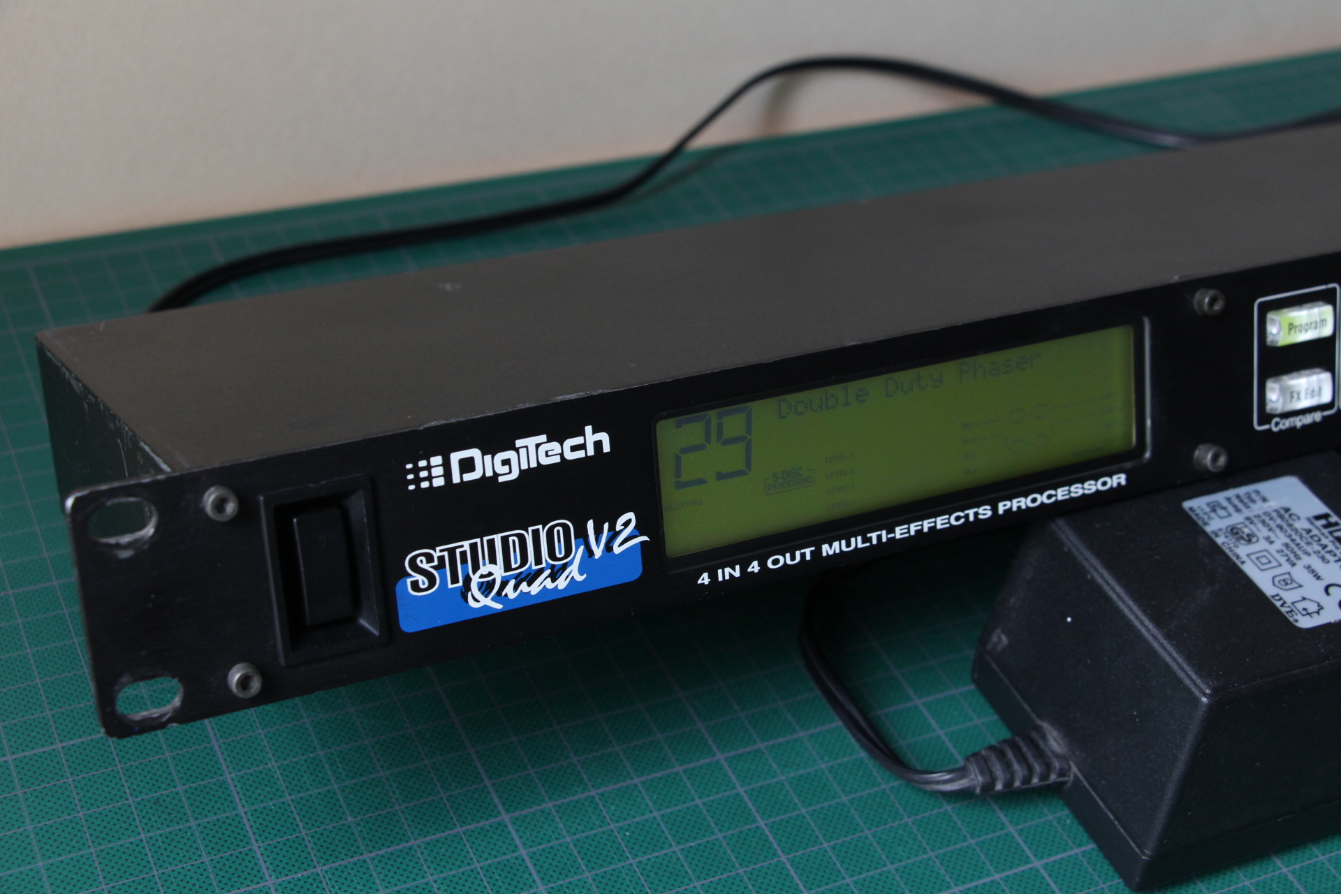 Studio Quad V2 DigiTech Studio Quad V2 Audiofanzine