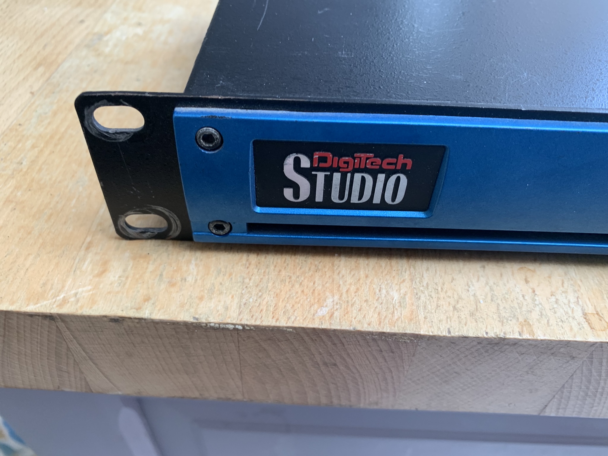 Studio S100 DigiTech Studio S100 Audiofanzine