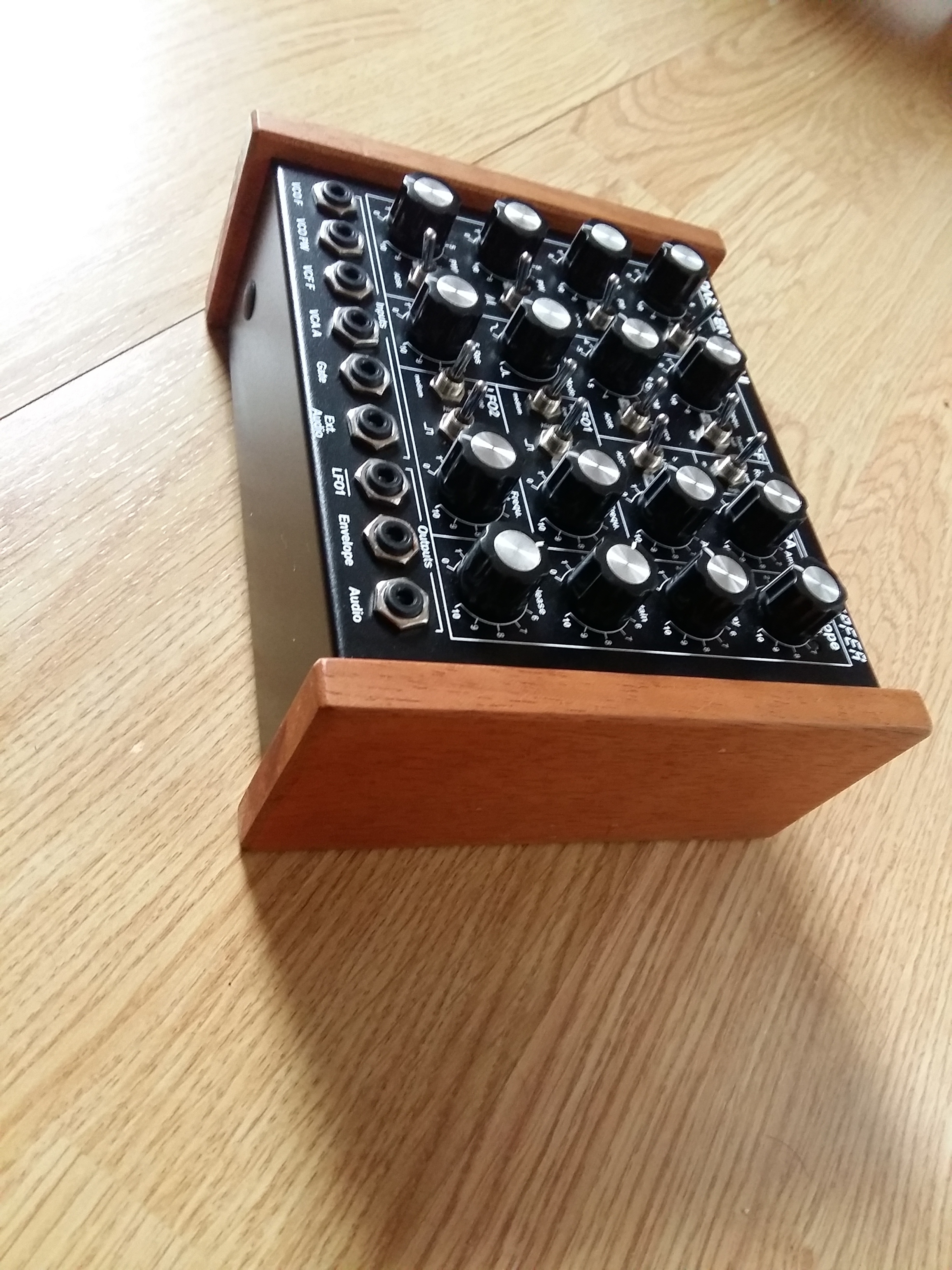 DARK ENERGY II Doepfer Dark Energy II Audiofanzine