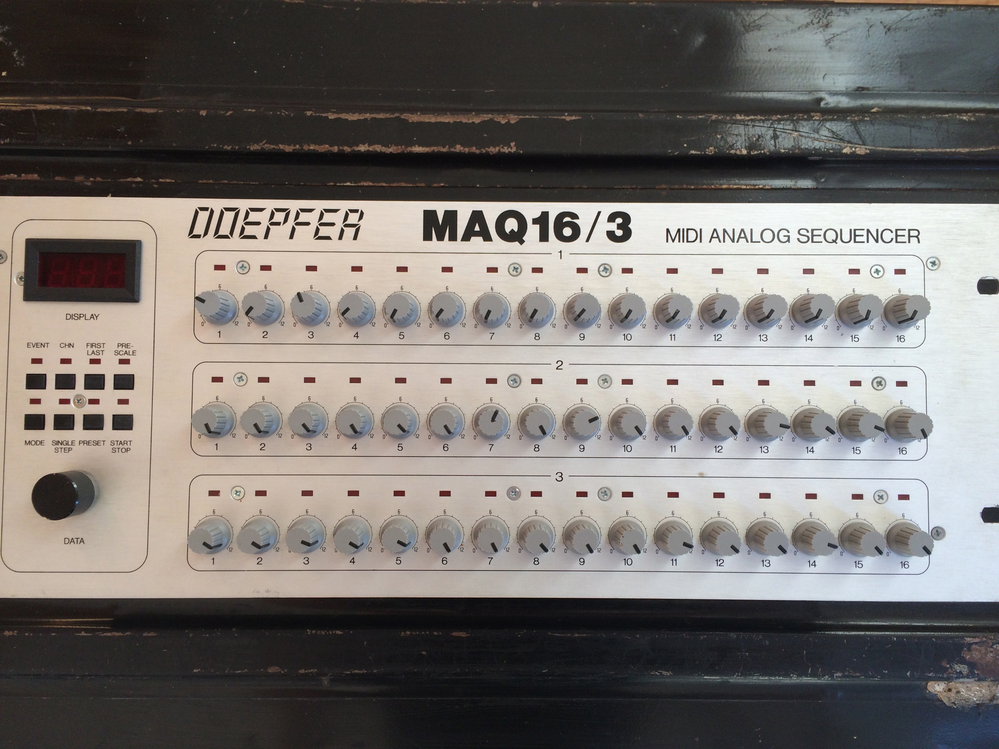 Photo Doepfer MAQ16/3 Doepfer MAQ16/3 (78082) (1602961) Audiofanzine