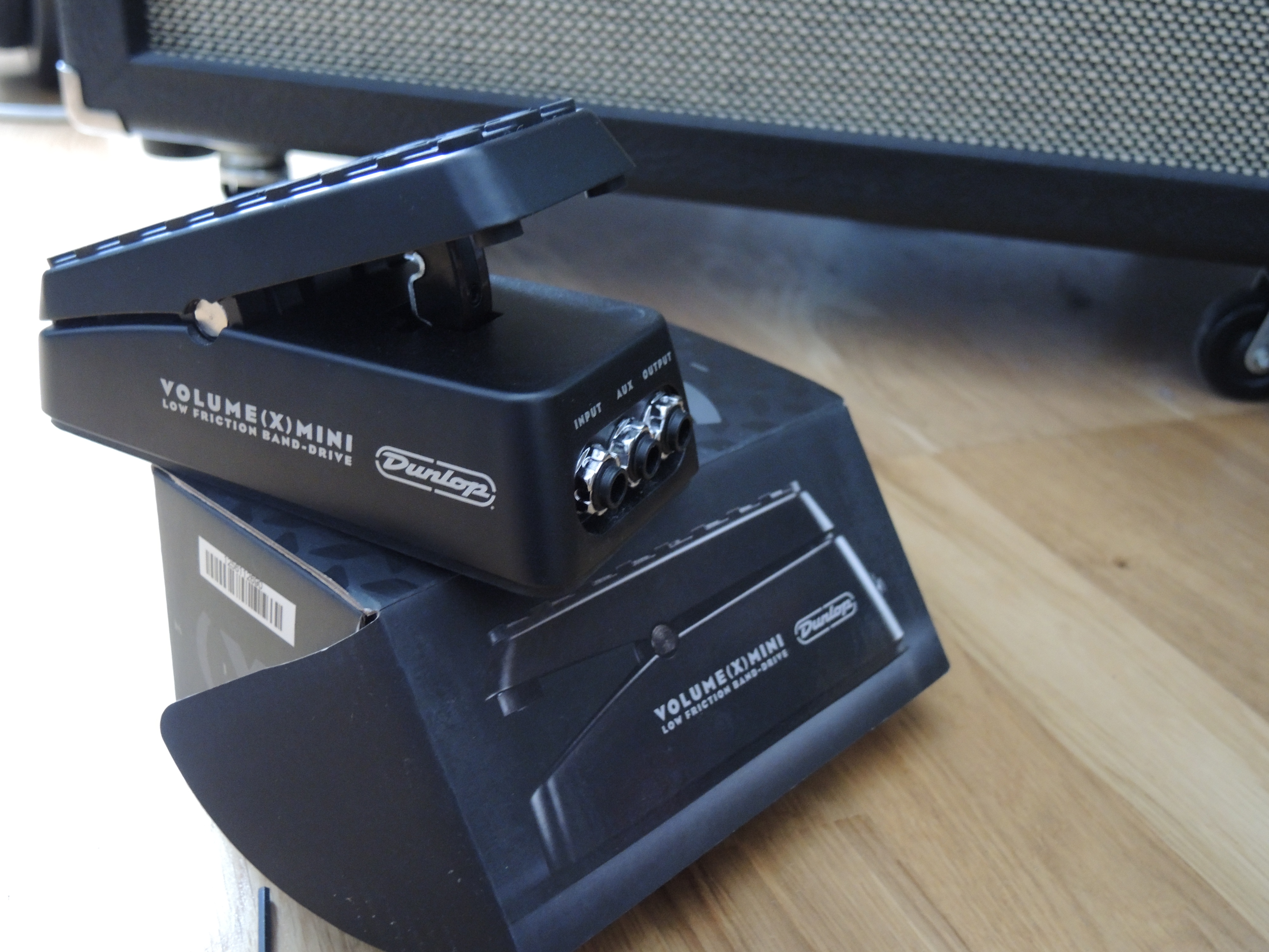 DVP4 VOLUME (X) MINI PEDAL Dunlop DVP4 Volume (X) Mini Pedal Audiofanzine