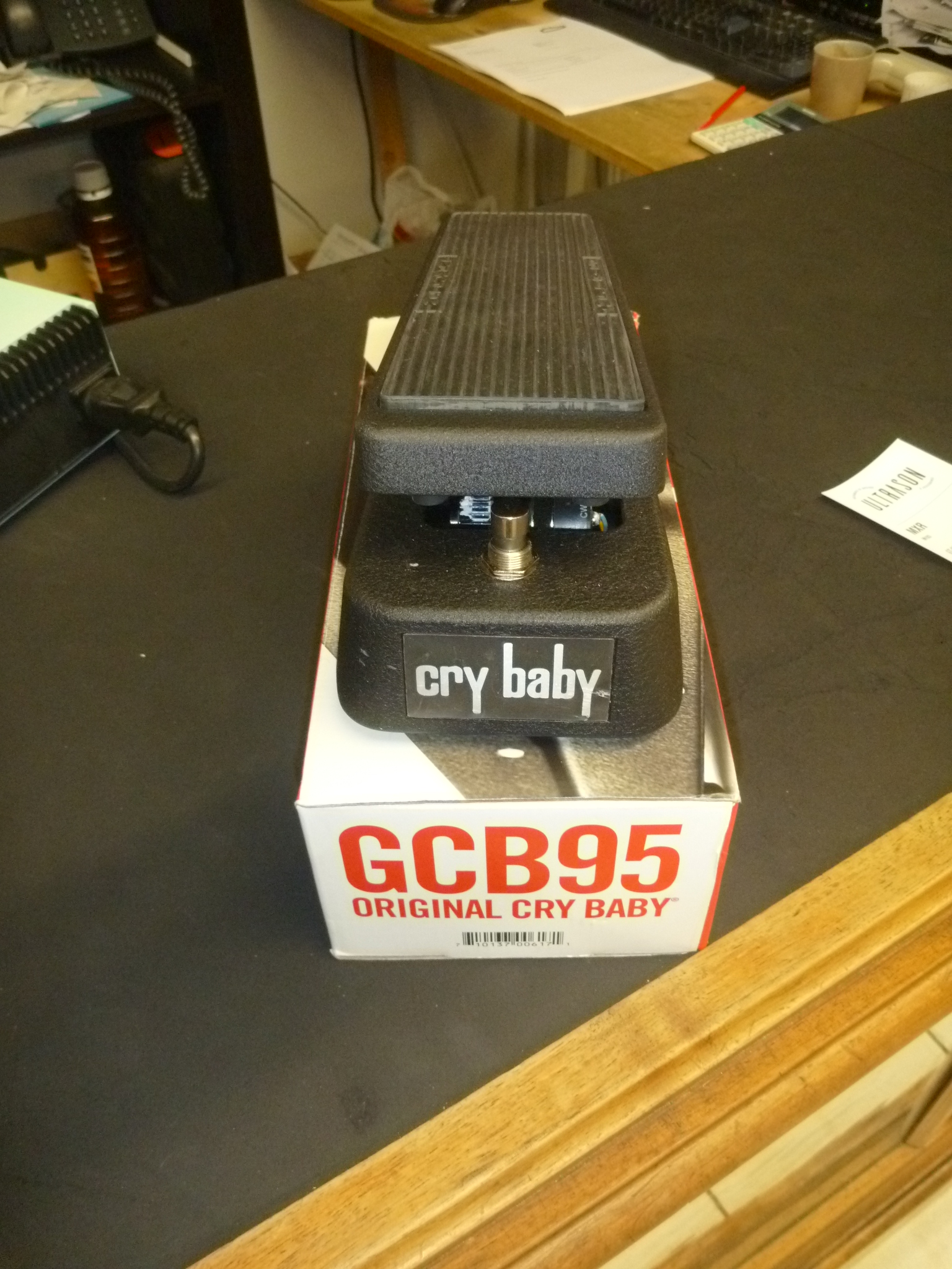 Dunlop cry baby dating