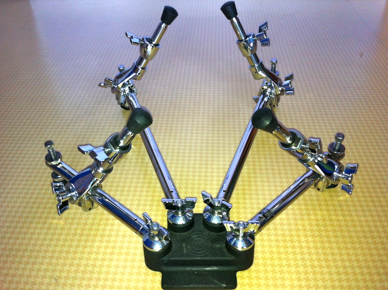 Photo DW Drums 9909 Bass Drum Lifter DW 9909 bass drum lifter