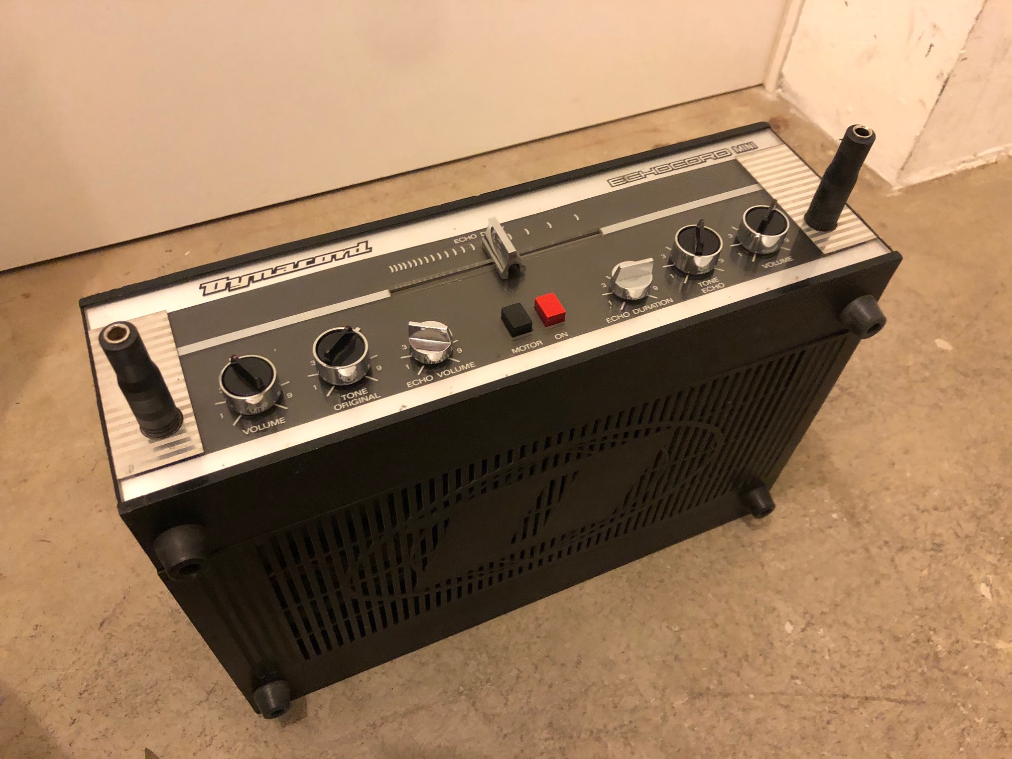 ECHOCORD MINI TAPE DELAY Dynacord ECHOCORD MINI TAPE DELAY Audiofanzine