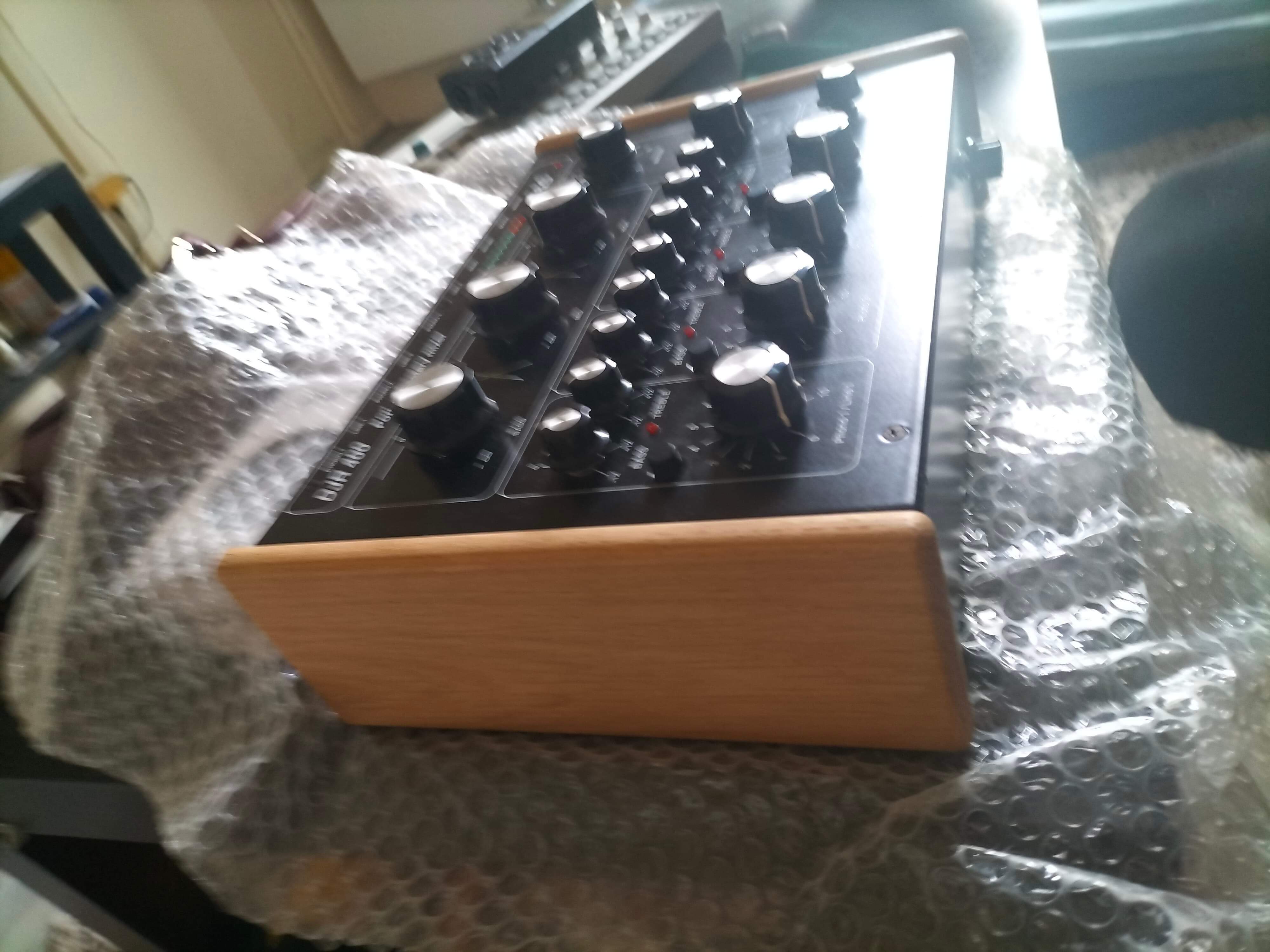 Mixeur DJR 400 E&S – Neuf, Options Premium : Côtés Bois, LEDs, Cue/mix