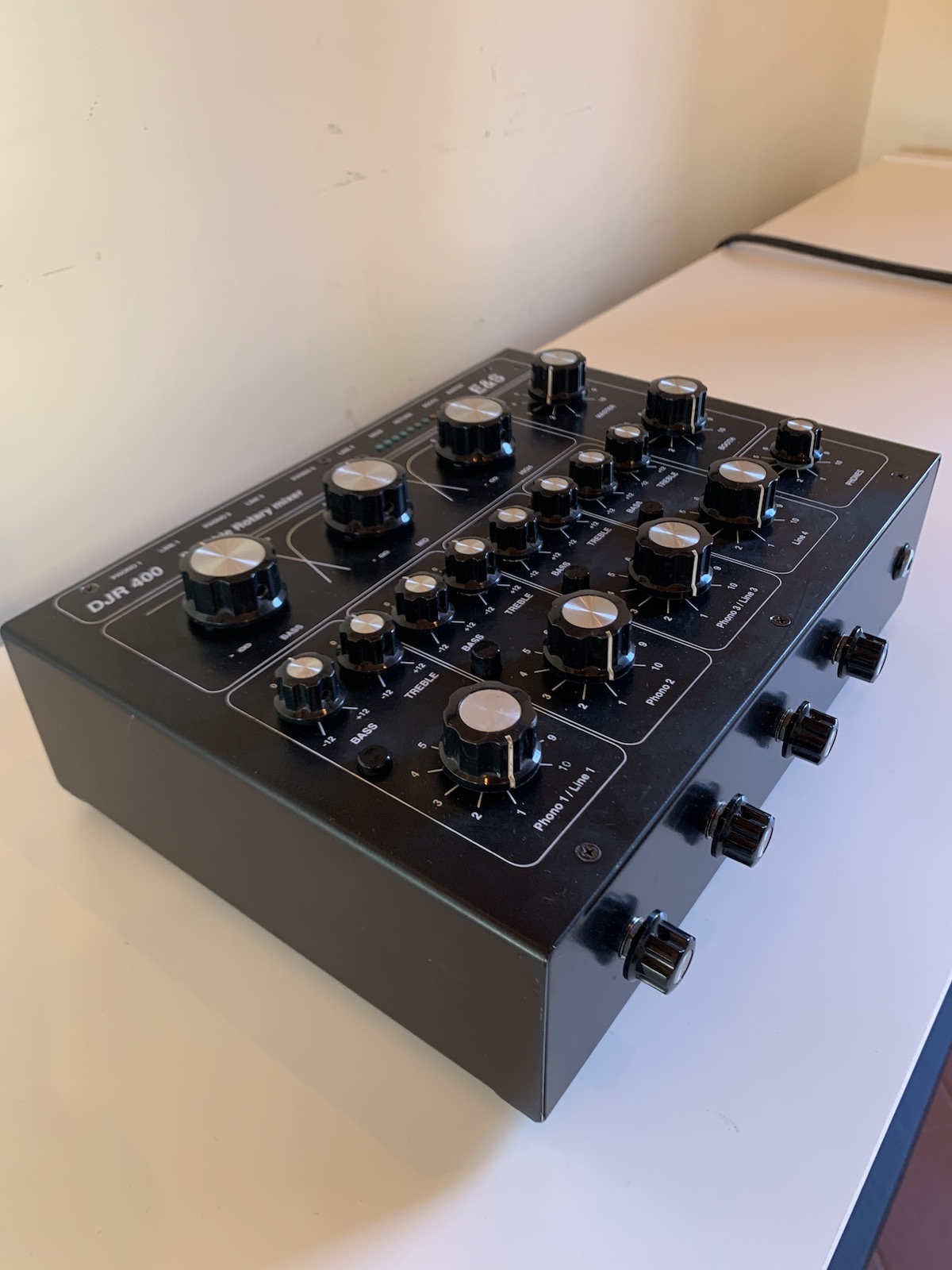 Mixeur DJR 400 E&S – Neuf, Options Premium : Côtés Bois, LEDs, Cue/mix