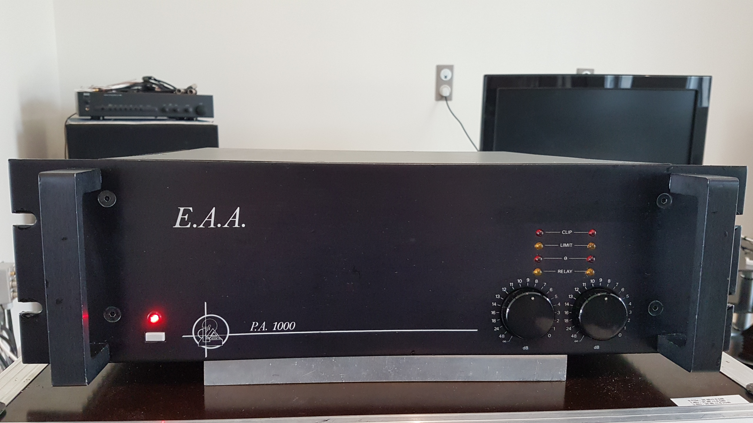 Amplificateur 2x1250W - E2A EAA PA 1000 + Filtre Actif InterM