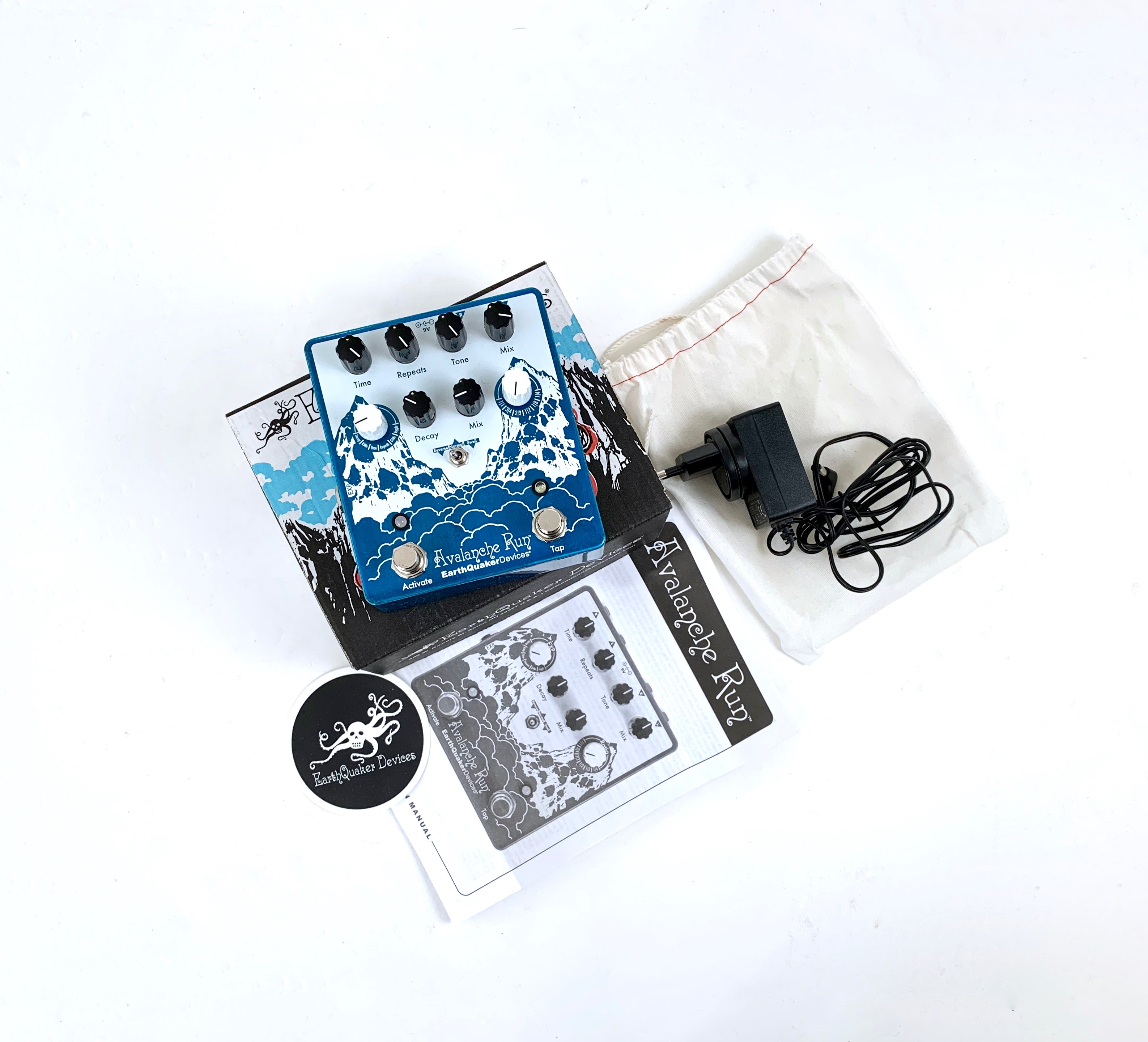 Avalanche Run V2 - EarthQuaker Devices Avalanche Run V2 Avalanche Run V2 - EarthQuaker Devices Avalanche Run V2