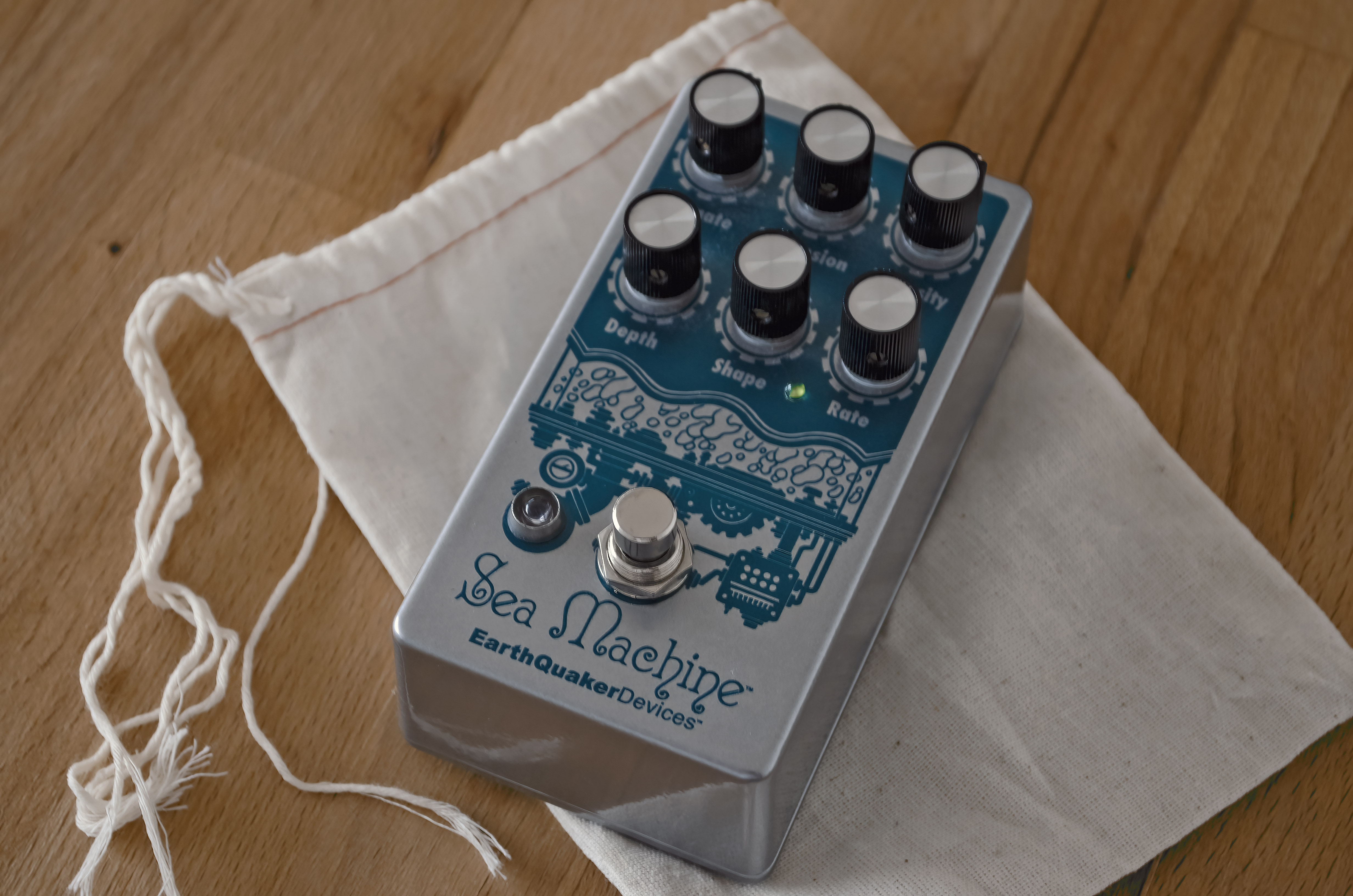 earthquaker devices sea machine v3