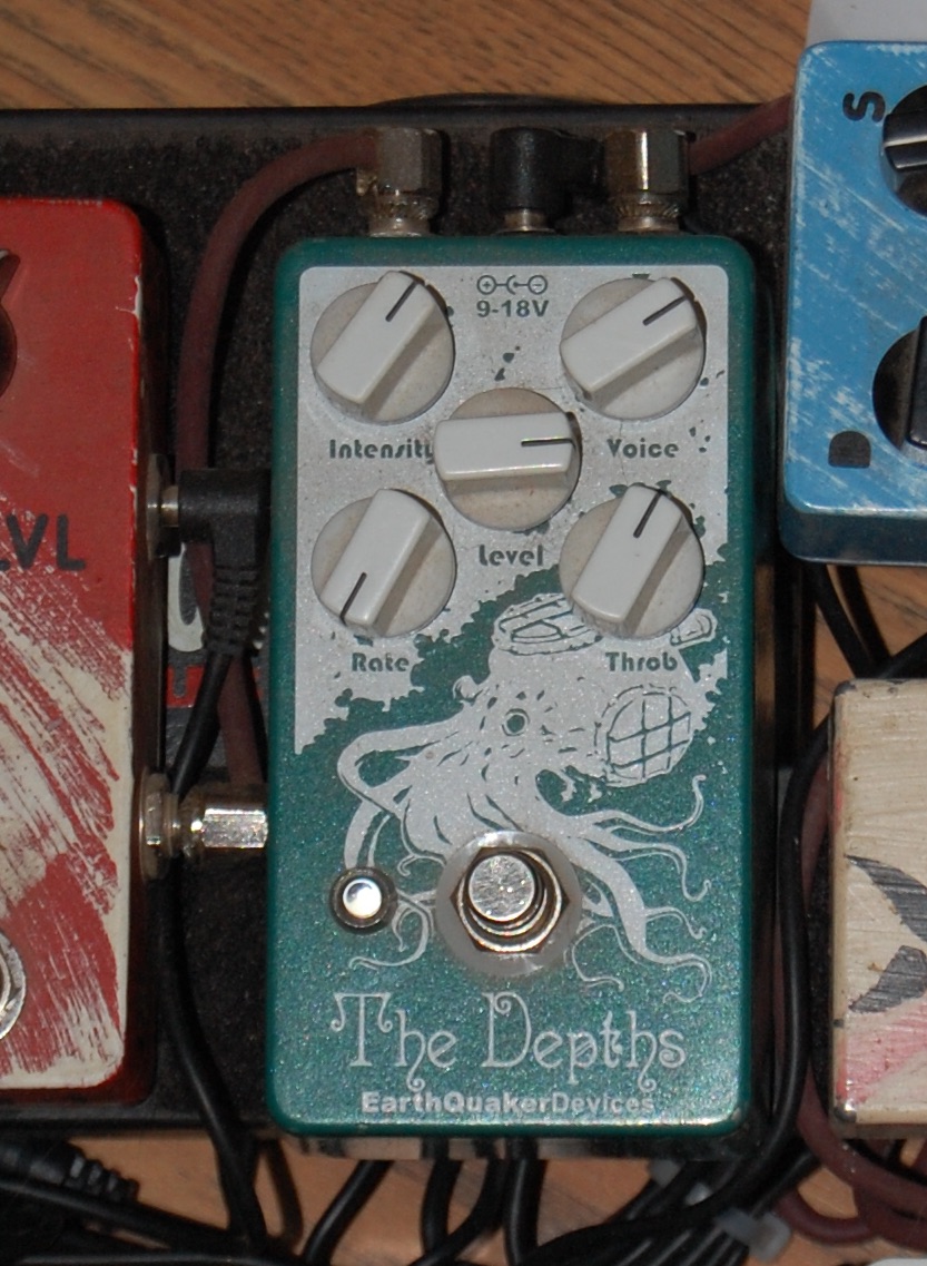THE DEPTHS - EarthQuaker Devices The Depths - Audiofanzine