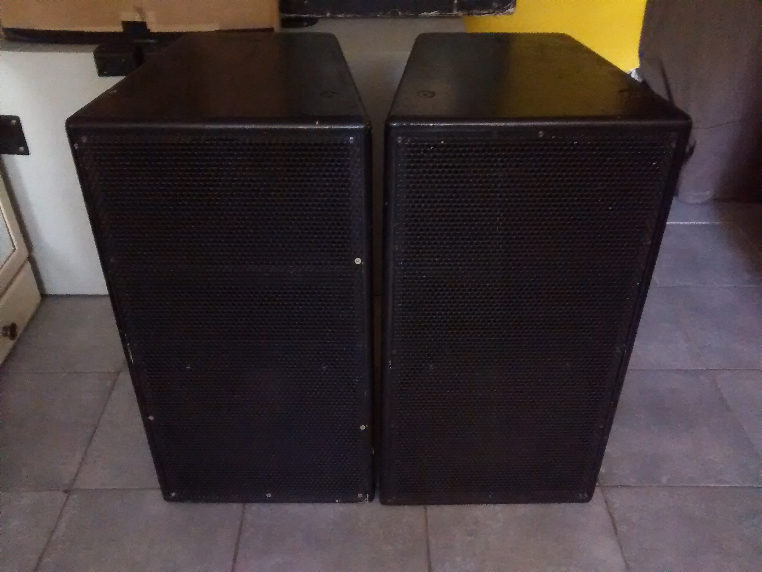 Photo EAW KF300 ix EAW KF300 ix (85060) (1423515) Audiofanzine