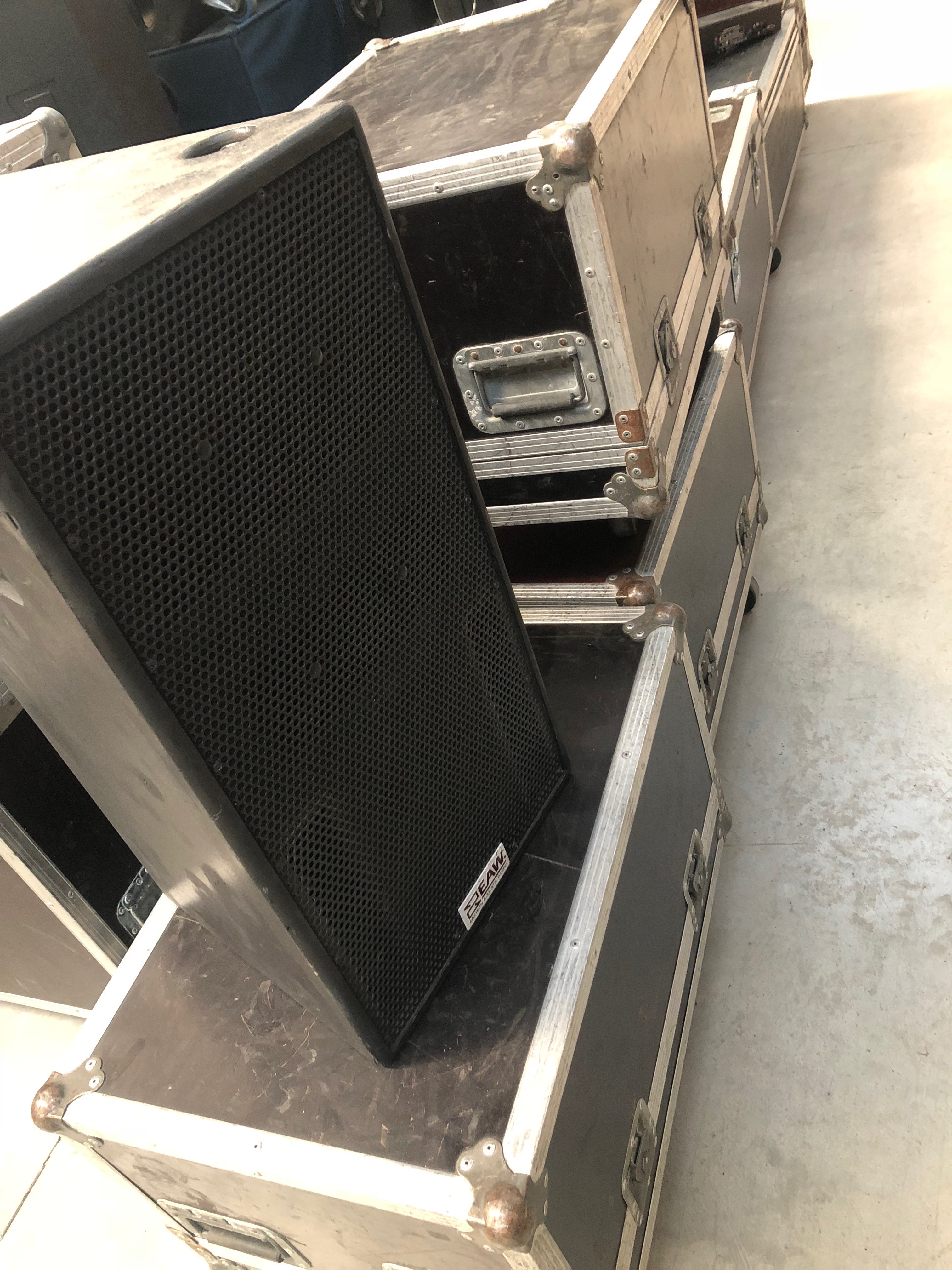KF300 ix EAW KF300 ix Audiofanzine