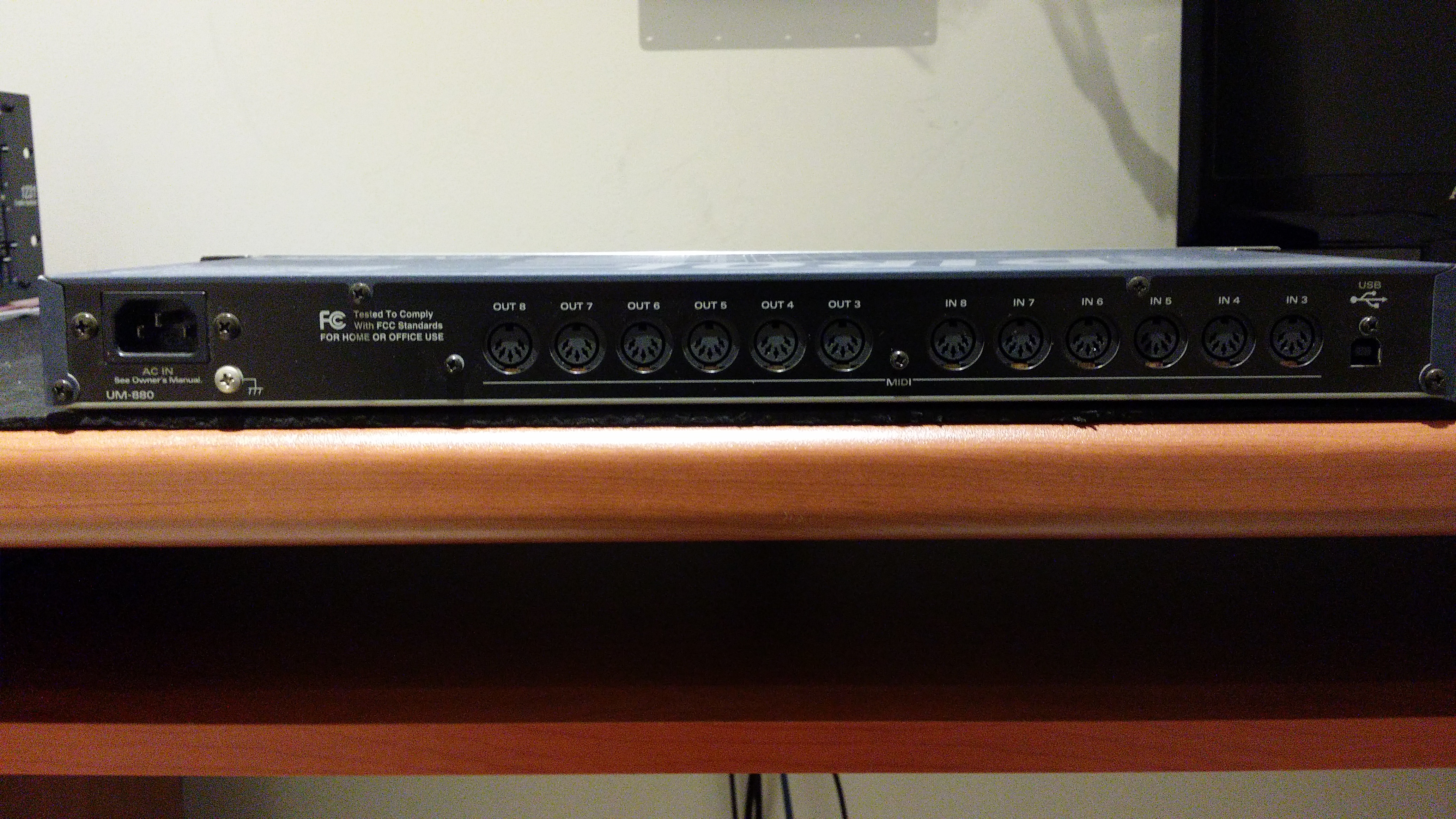 UM880 Edirol UM880 Audiofanzine