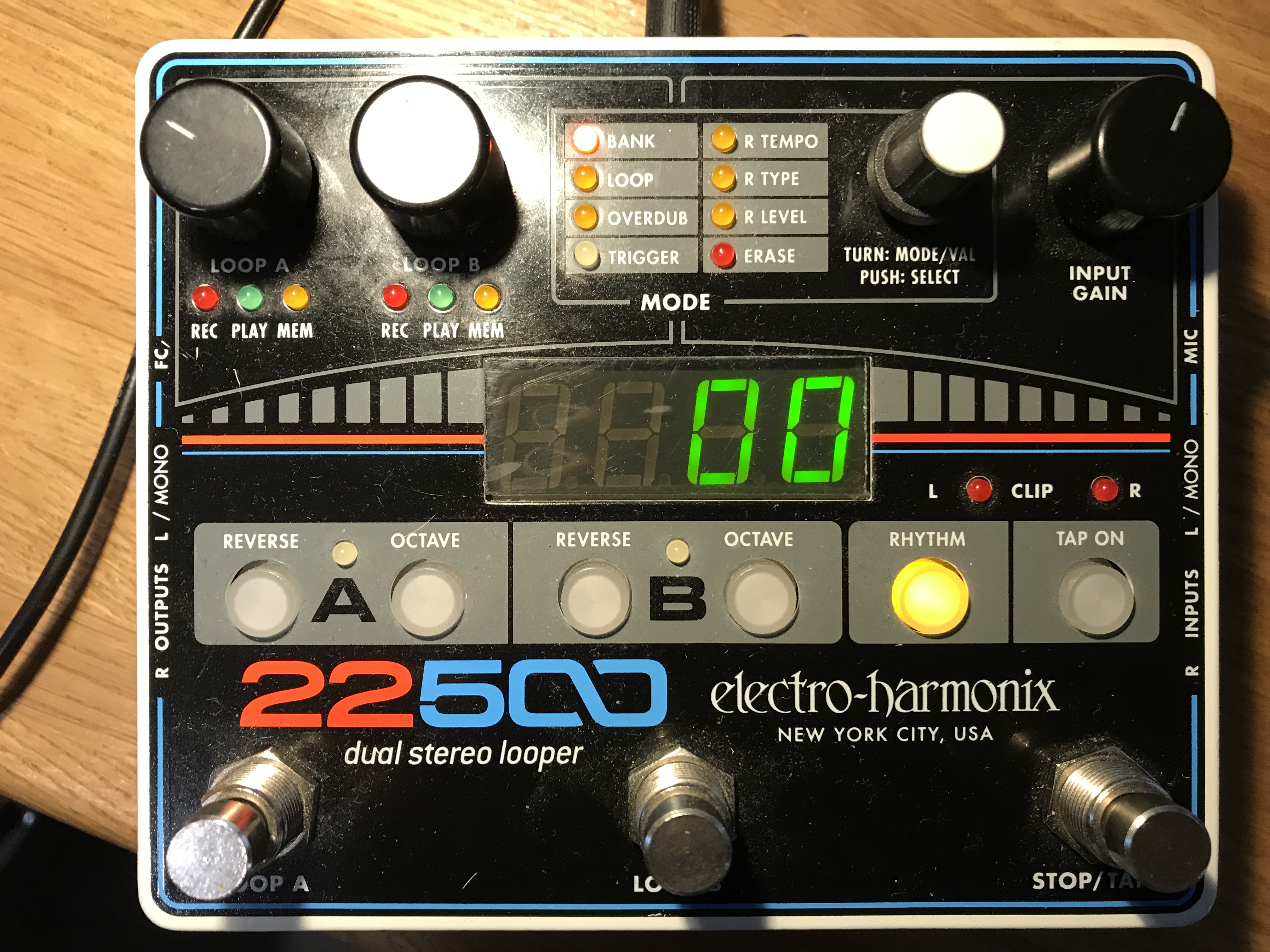 Electro Harmonix 665229 Effet de Guitare /électrique avec Synth/étiseur filtre 22500 Dual Ster Looper