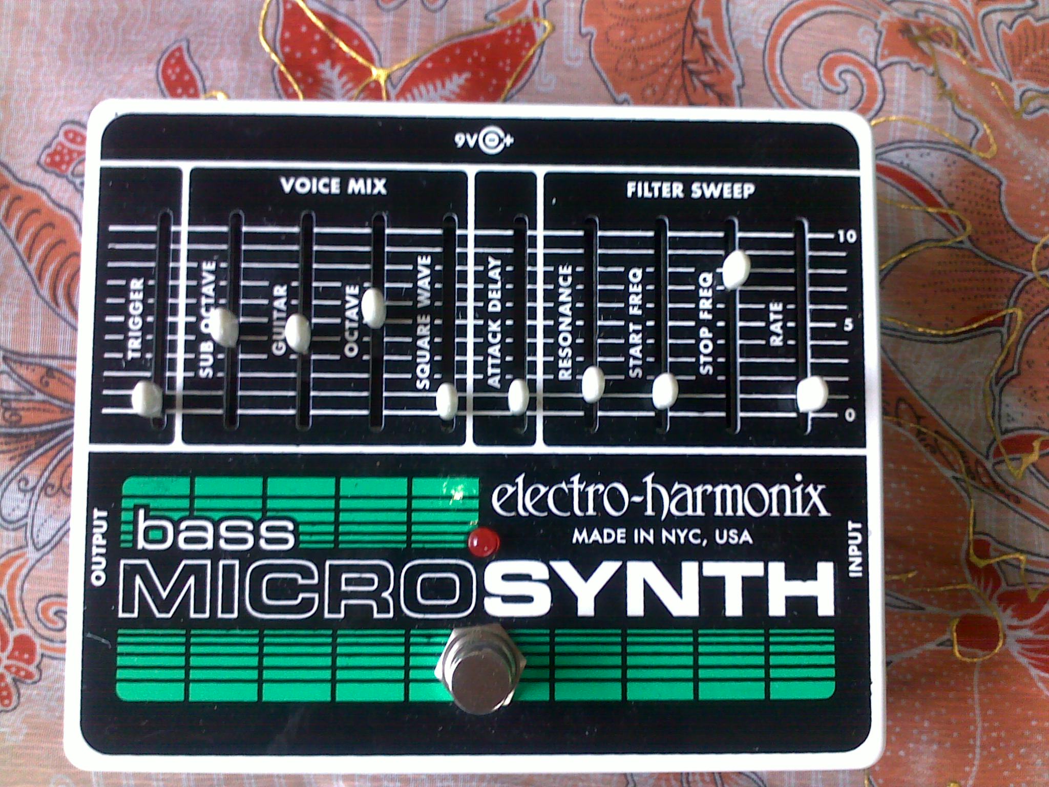 electro harmonix bass microsynth dimensions