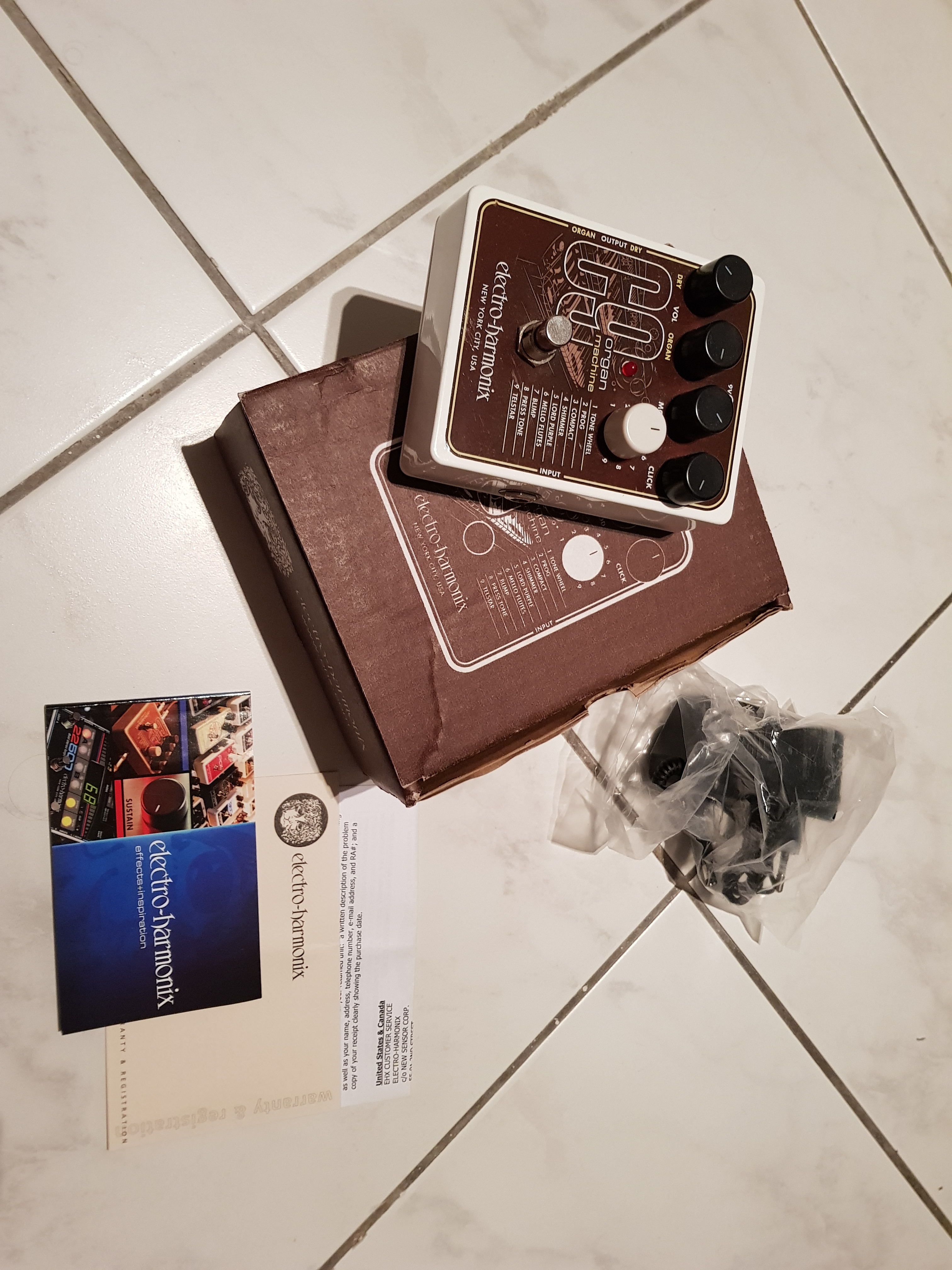 C9 ORGAN MACHINE - Electro-Harmonix C9 Organ Machine - Audiofanzine