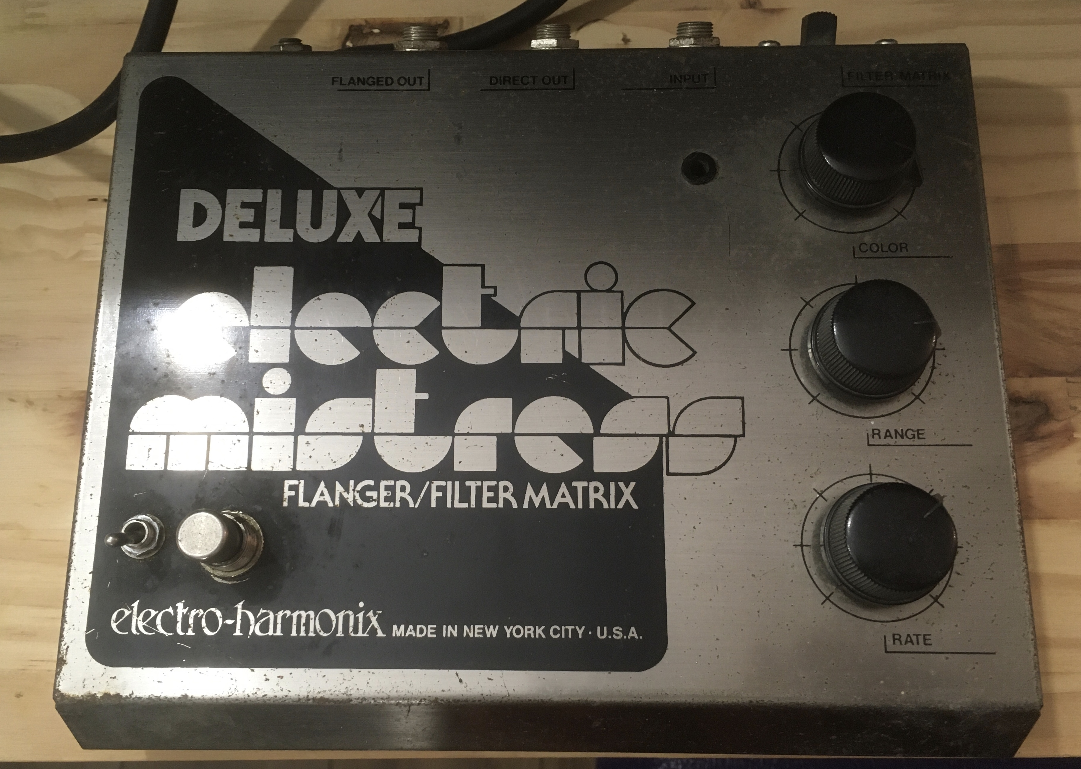 Deluxe Electric Mistress Electro-Harmonix - Audiofanzine