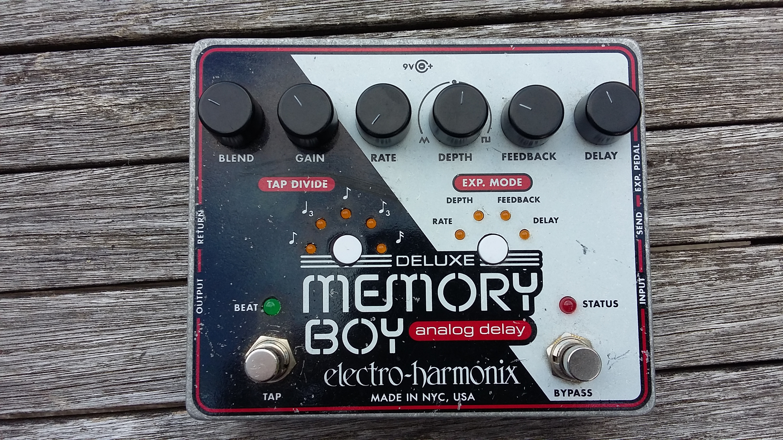 DELUXE MEMORY BOY ElectroHarmonix Deluxe Memory Boy Audiofanzine