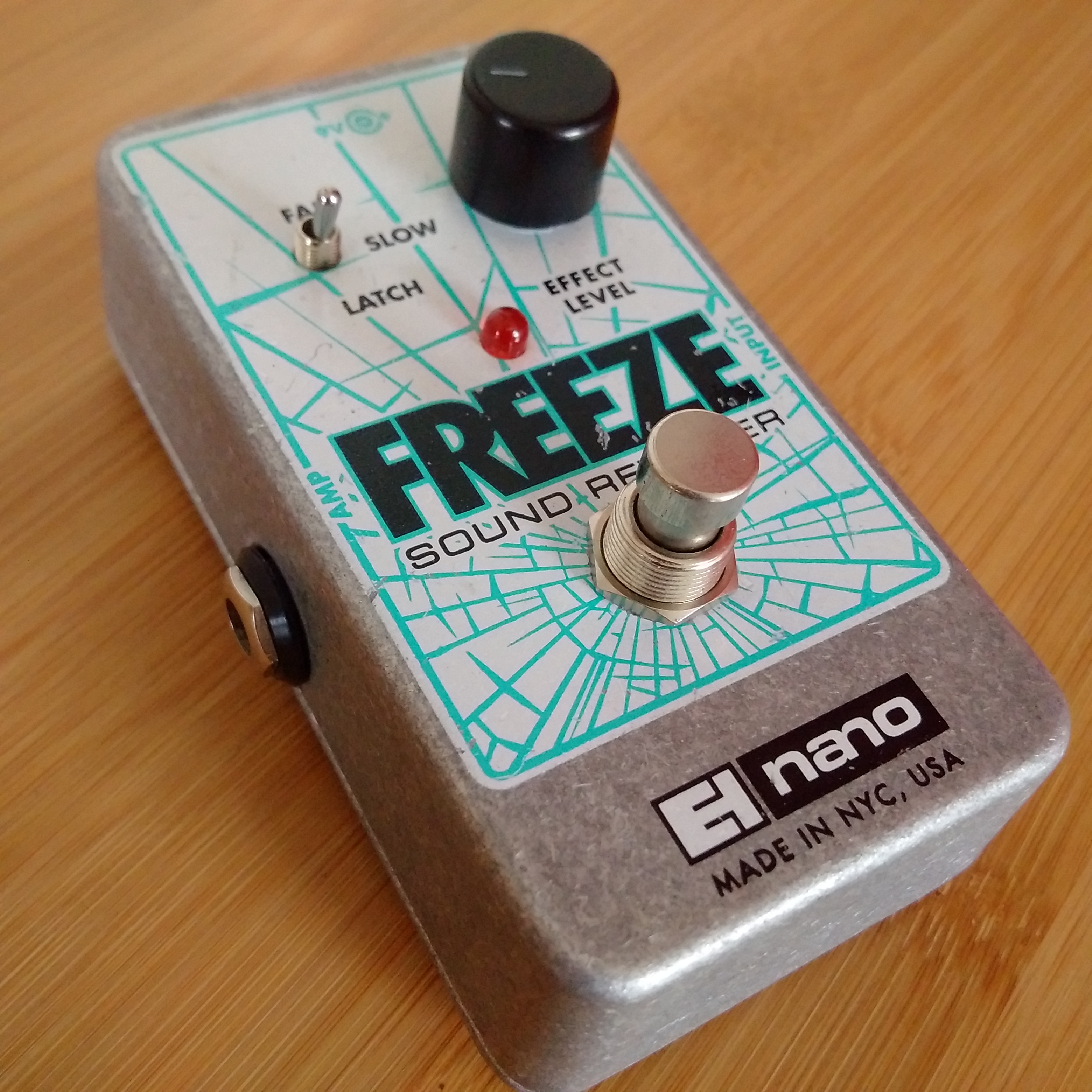 Electro-Harmonix Freeze - Audiofanzine