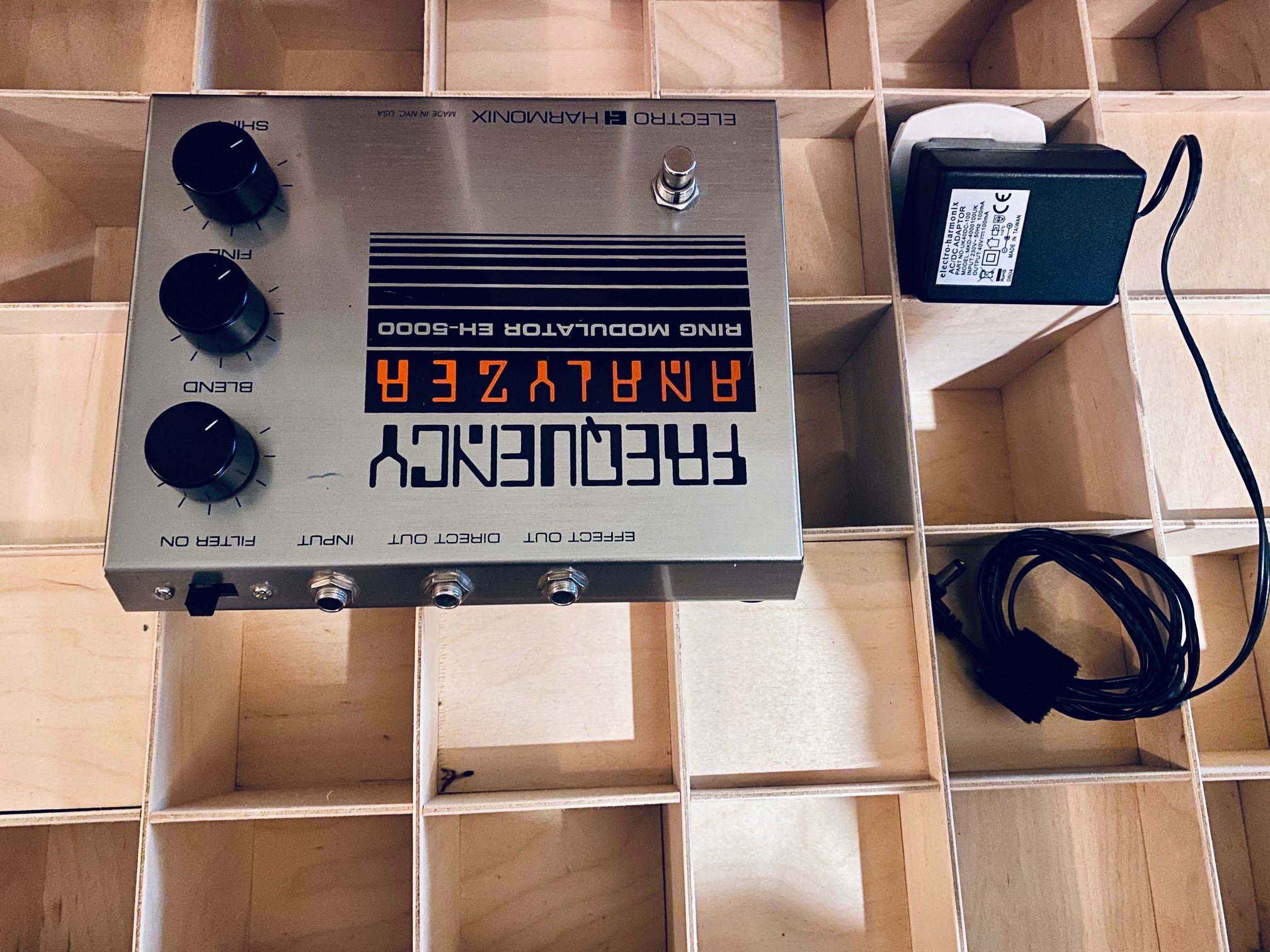 Frequency Analyzer Mk2 Electro-Harmonix - Audiofanzine